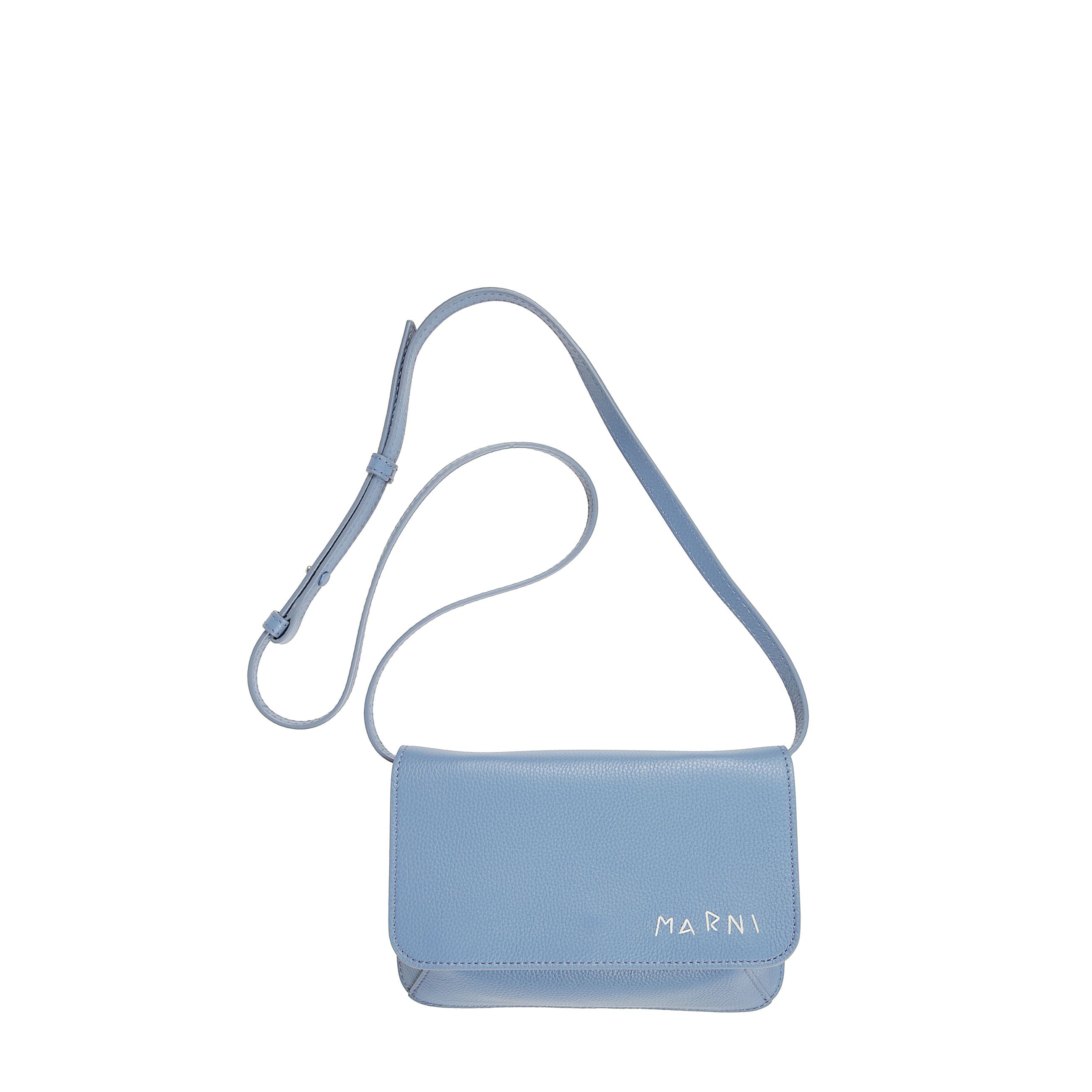 Mini borsa a tracolla in pelle con logo ricamato.