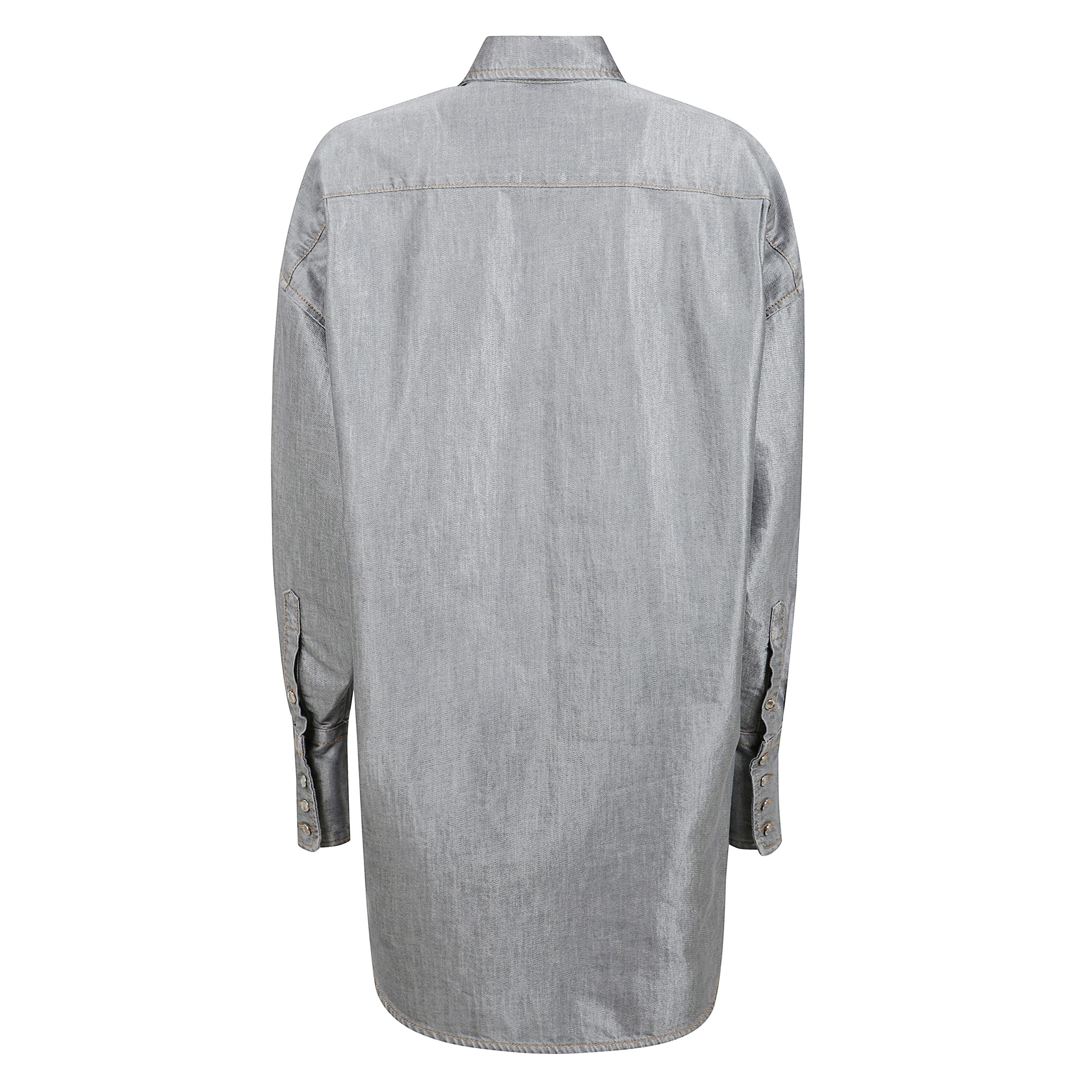 Camicia oversize in denim, con abbottonatura frontale e sui polsi