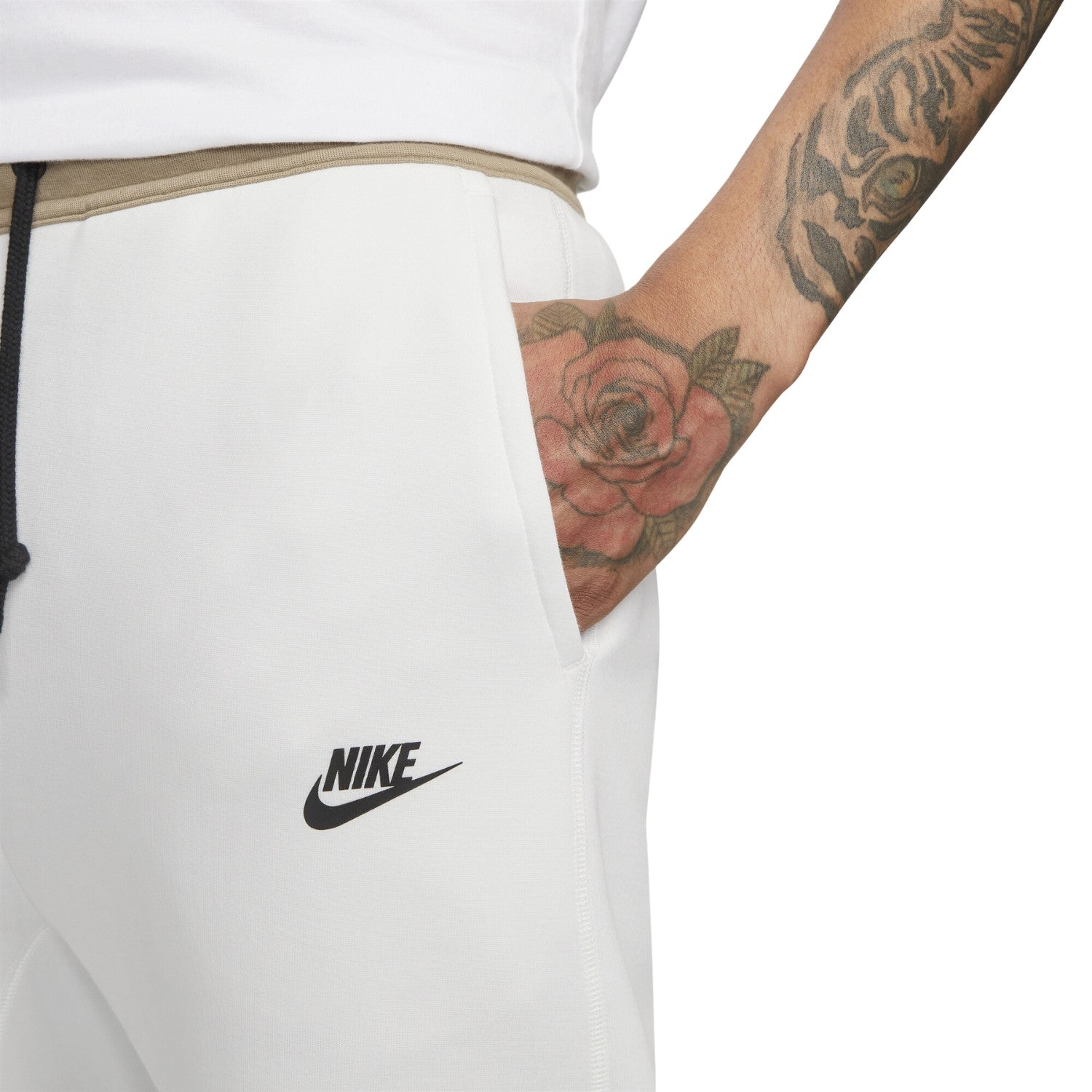 Nike Sportswear Tech Fleece Joggers Summit White/Khaki/Black