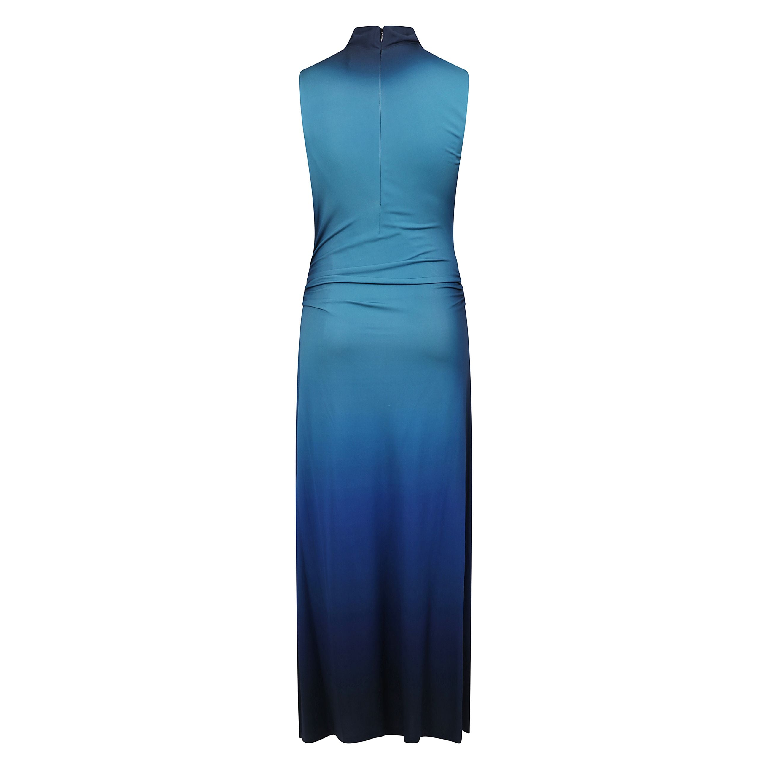 Aldina miniabito chiusura posteriore con zip e gancio nascosta
dettaglio con arricciature, effetto sfumato e scollo drappeggiato