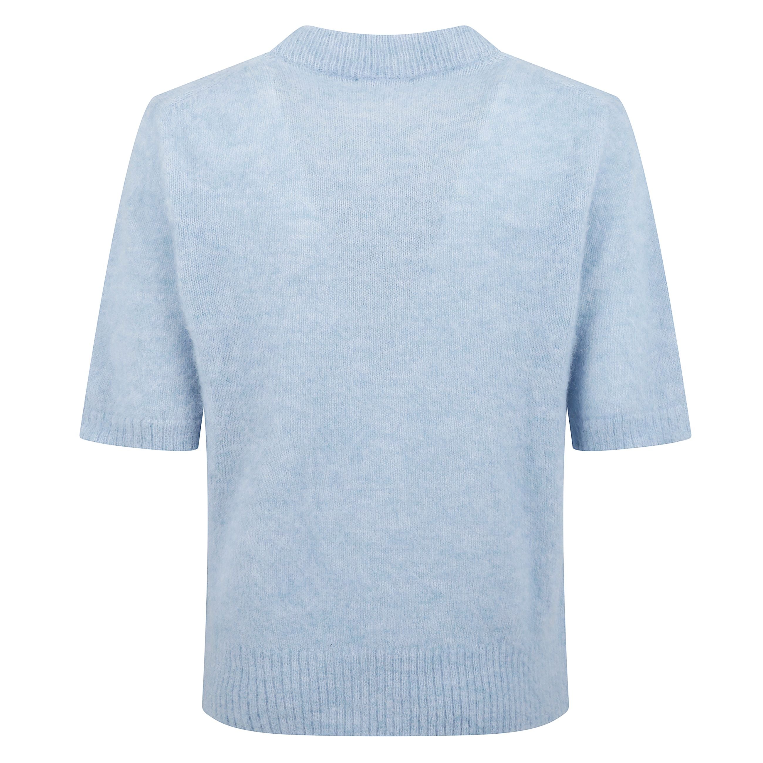 Maglia a maniche corte in lana. scollo a girocollo. fantasia grafica con animali e firma ganni sul petto.