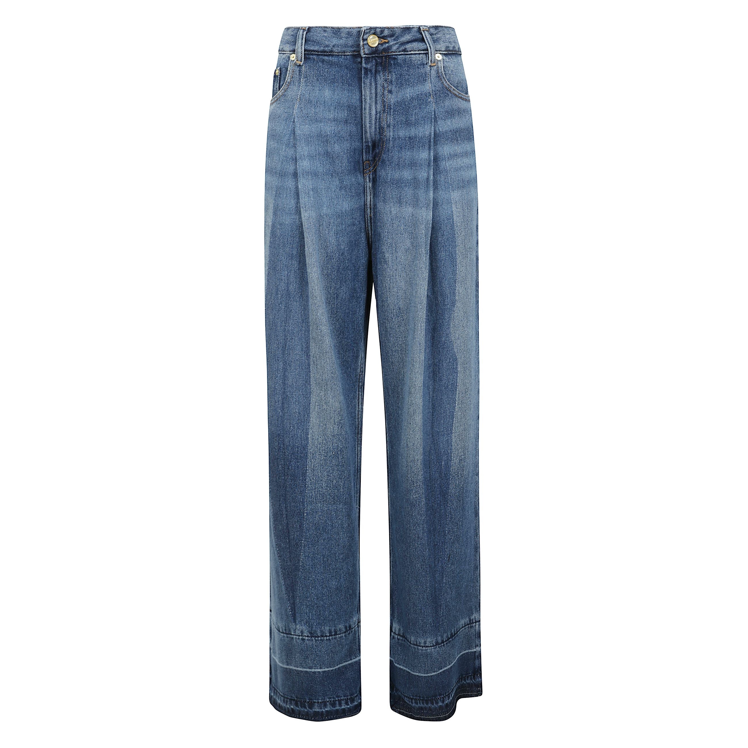 Questi jeans in denim sono caratterizzati da chiusura con zip e bottone, 5 tasche, passanti per la cintura, patch con logo ganni e dettaglio a pieghe sul davanti.