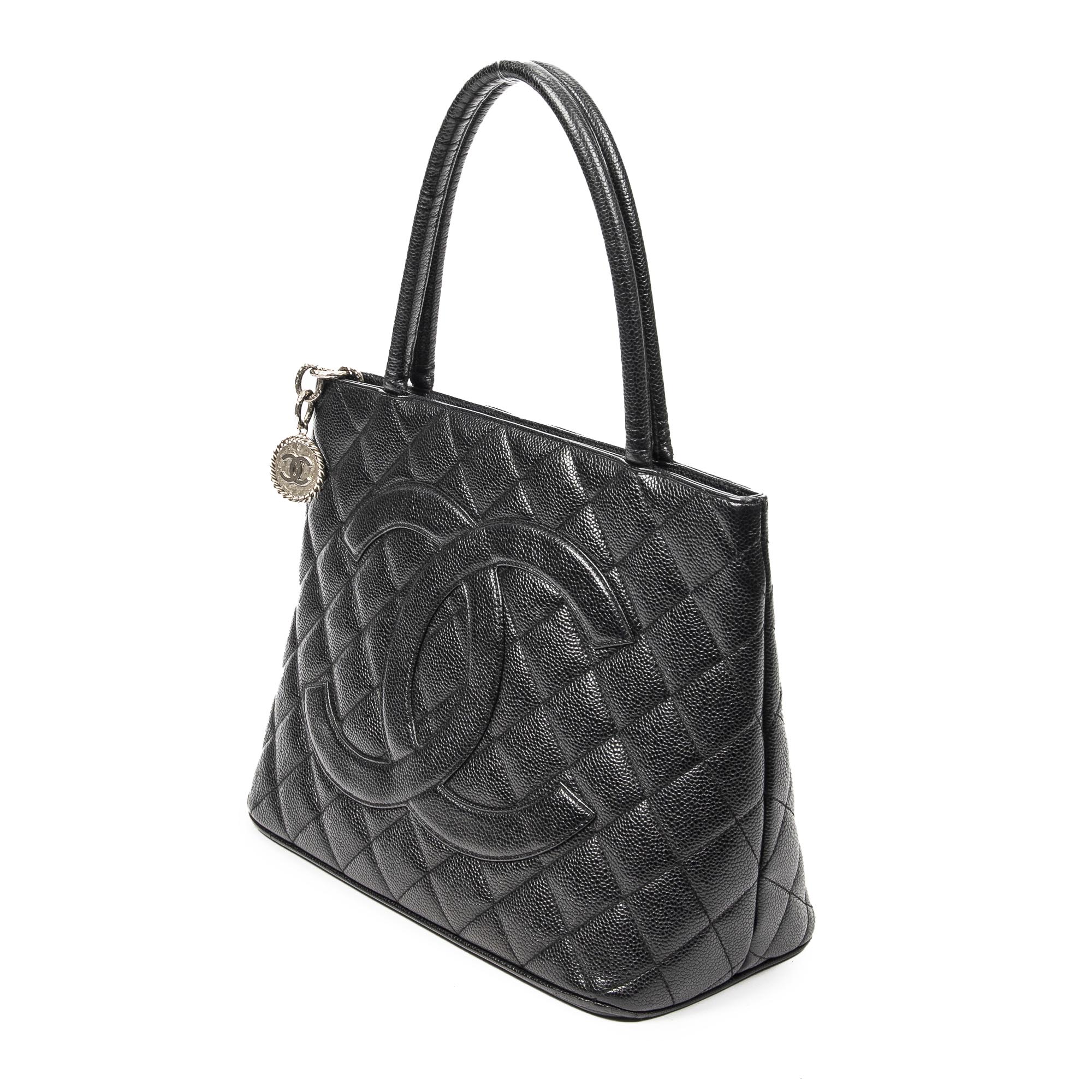 Medallion Tote