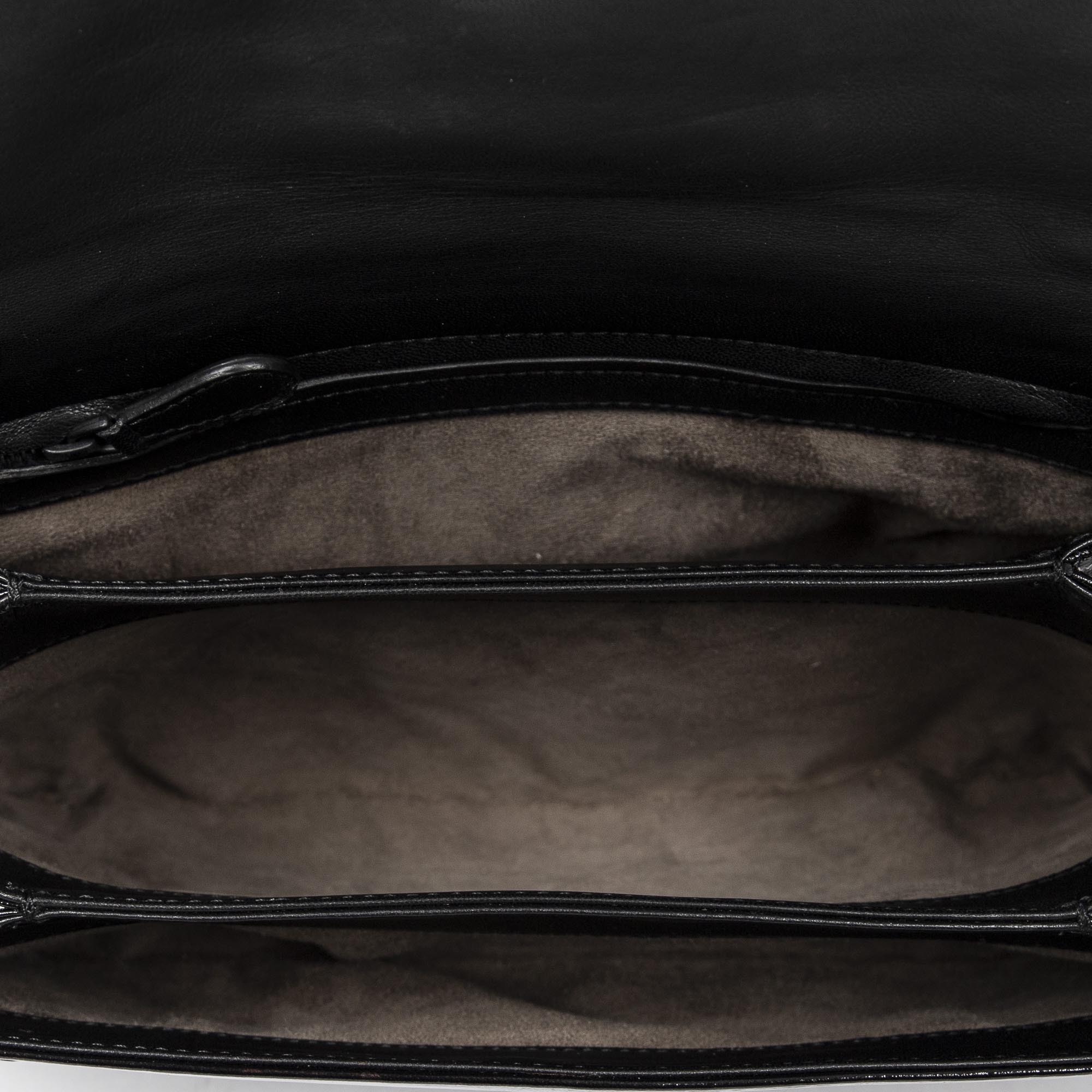 Three Flap Clutch