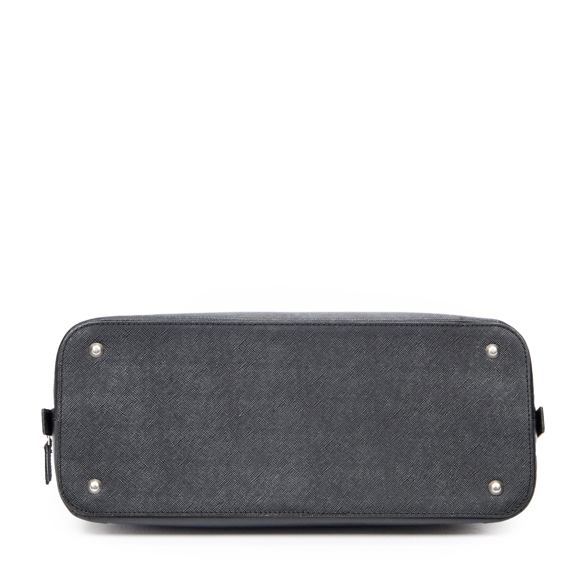 Front Pocket Dome