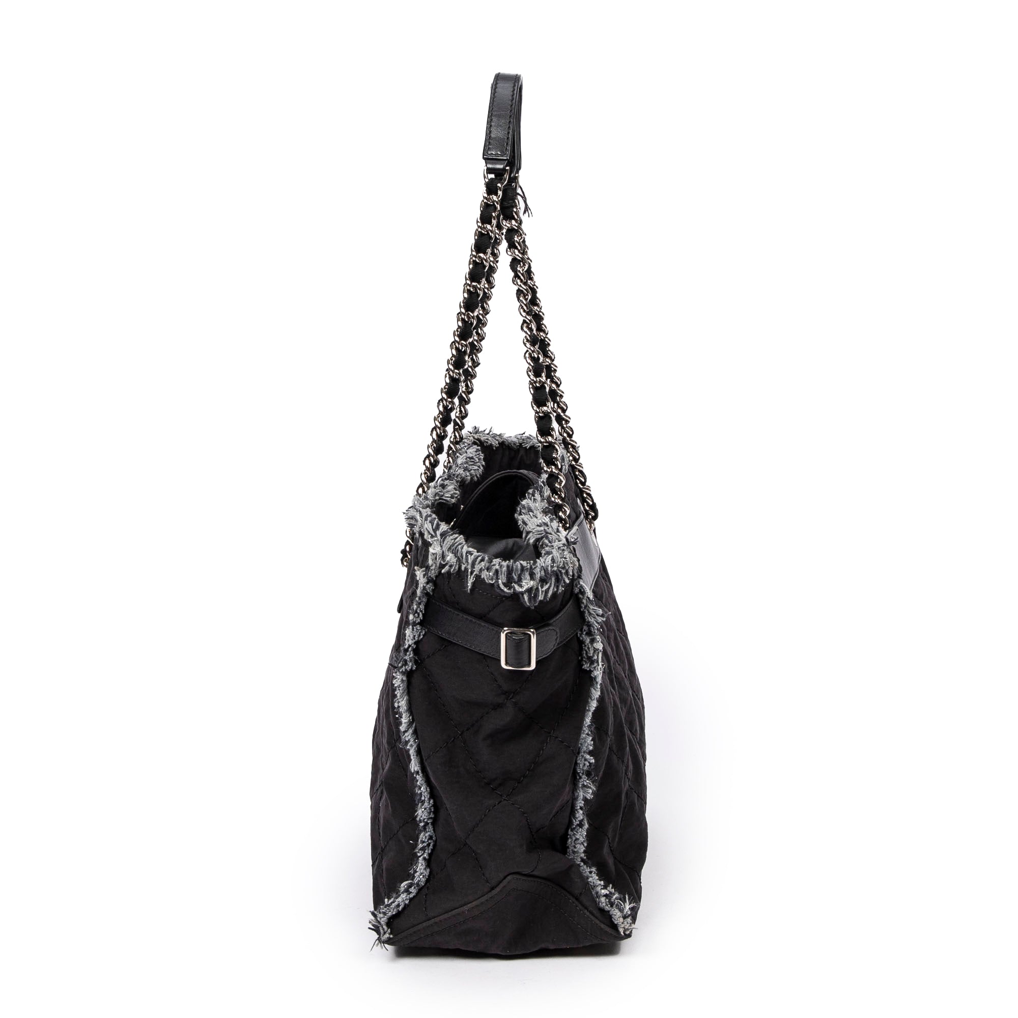 Horizontal Tweed Fringe Chain Tote