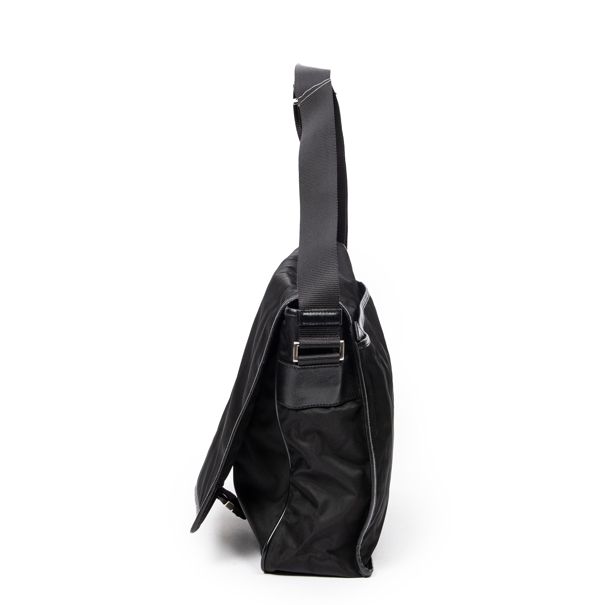 Large Flap Messenger