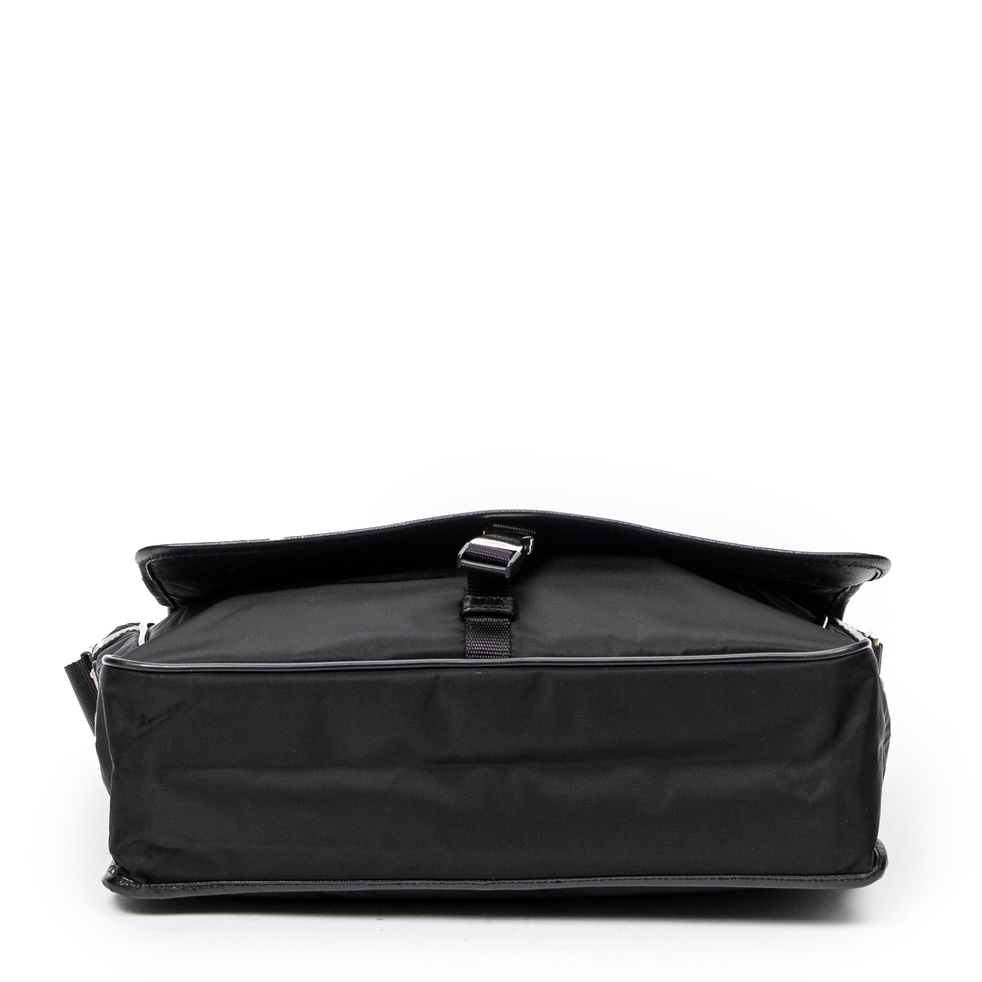 Large Flap Messenger