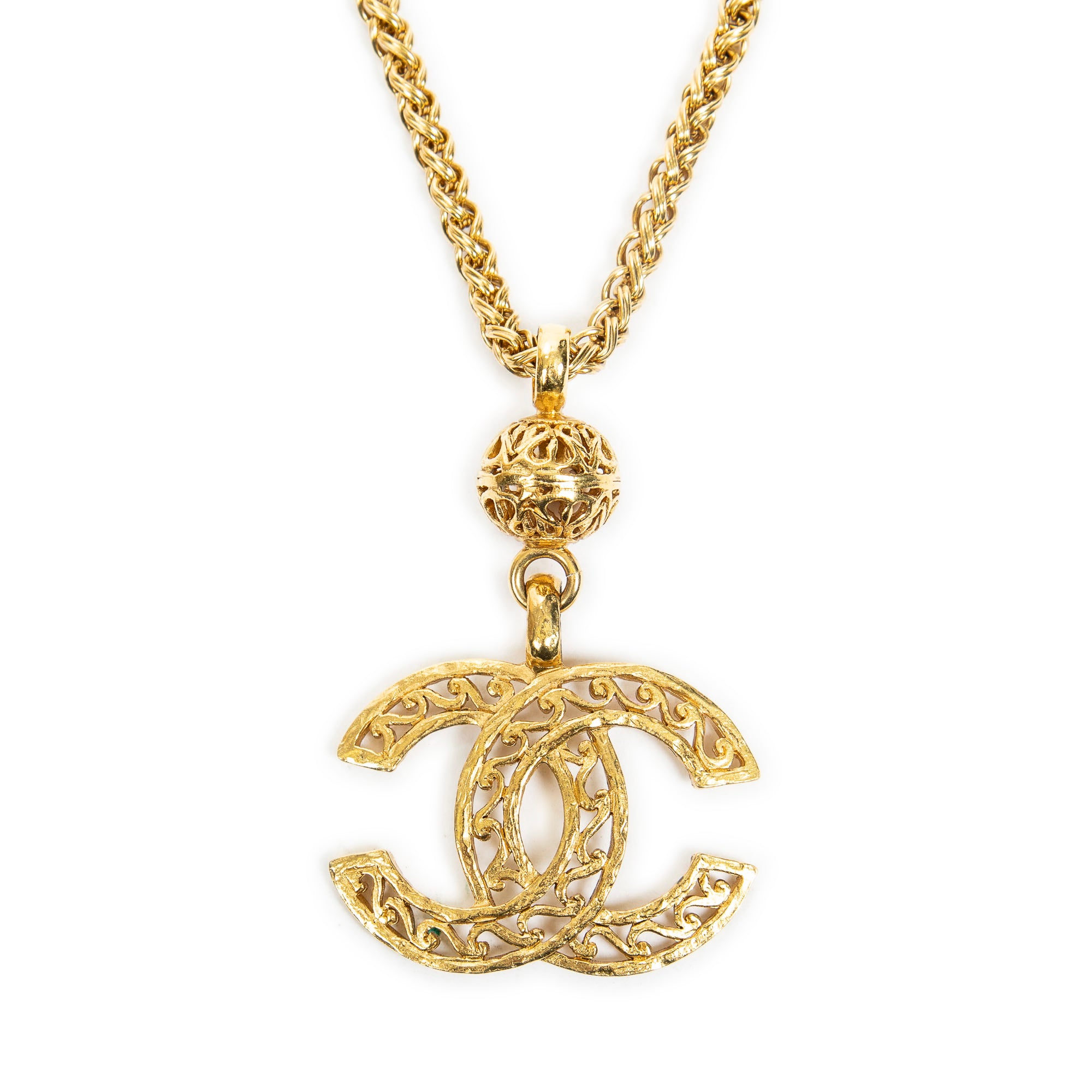 Large CC Pendant Chain Necklace