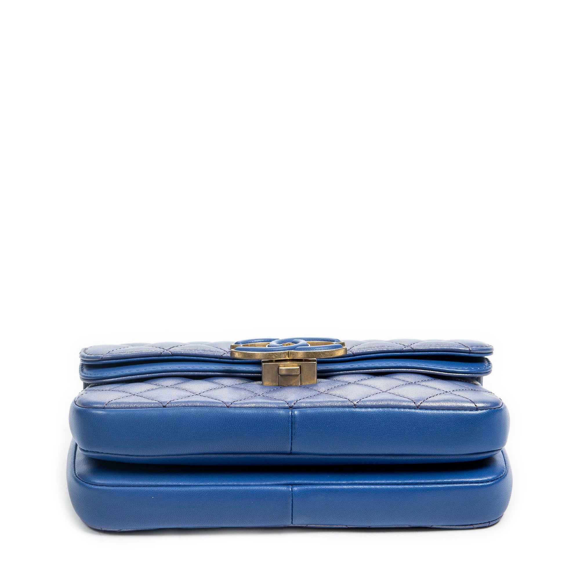 Small Iridescent CC Chic Flap