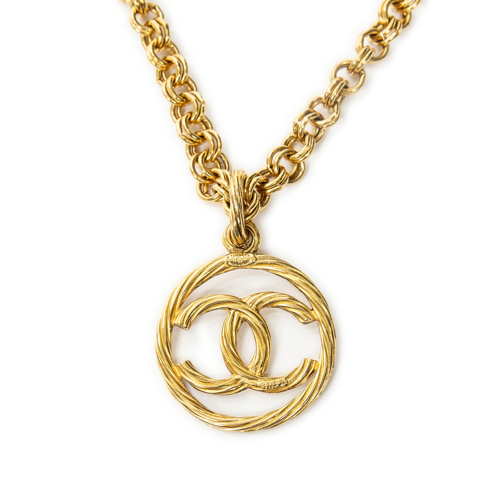 Large CC Round Pendant Chain Necklace