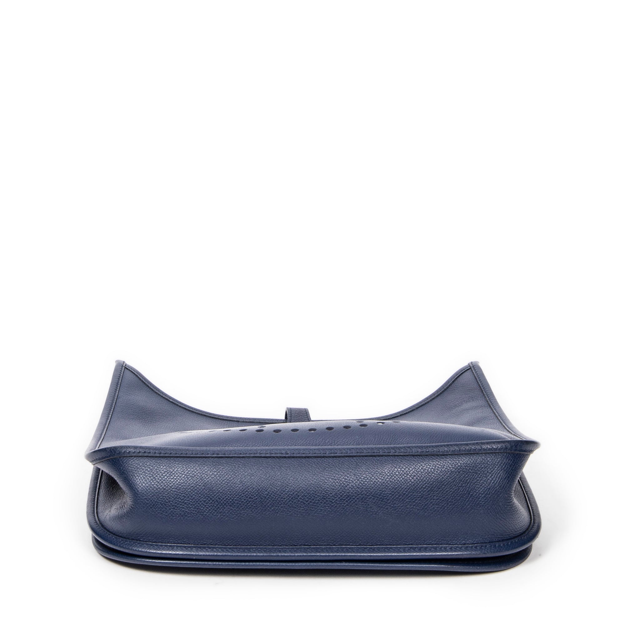 Evelyne III PM