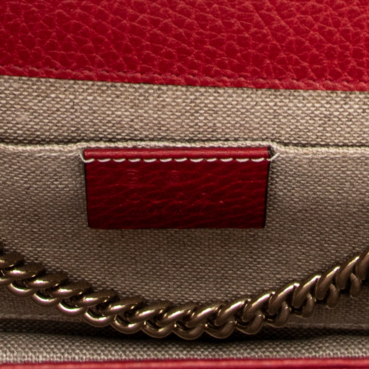 Small Interlocking GG Chain Crossbody