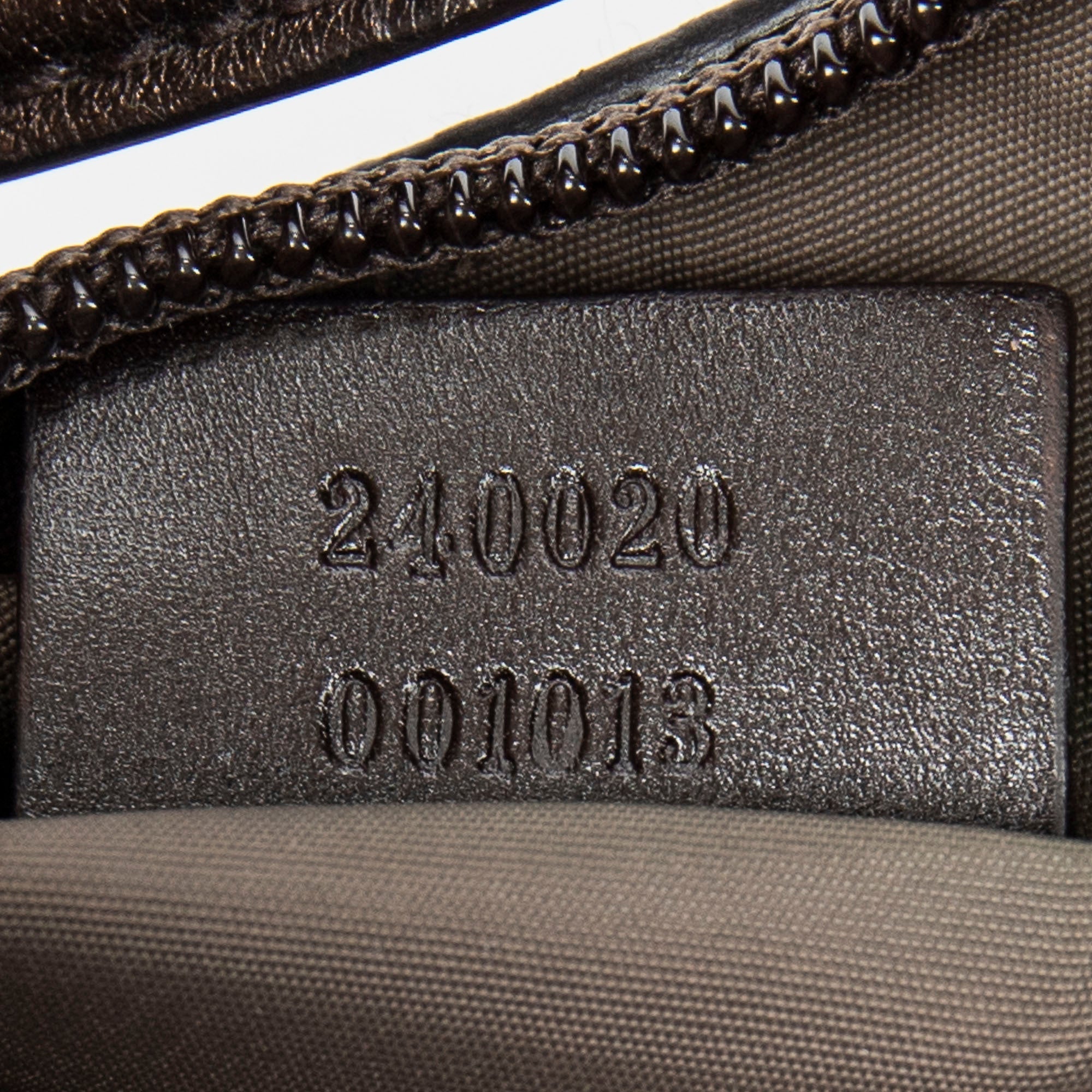 Small Zip Hobo