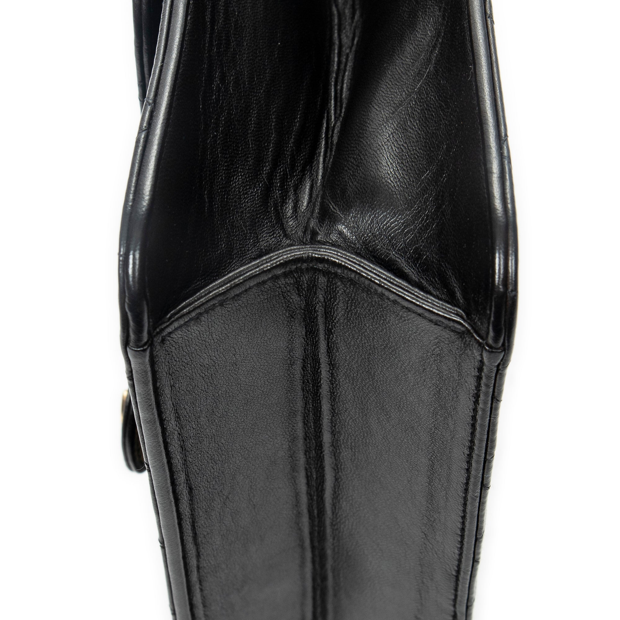 Vintage Push Lock Straight Flap