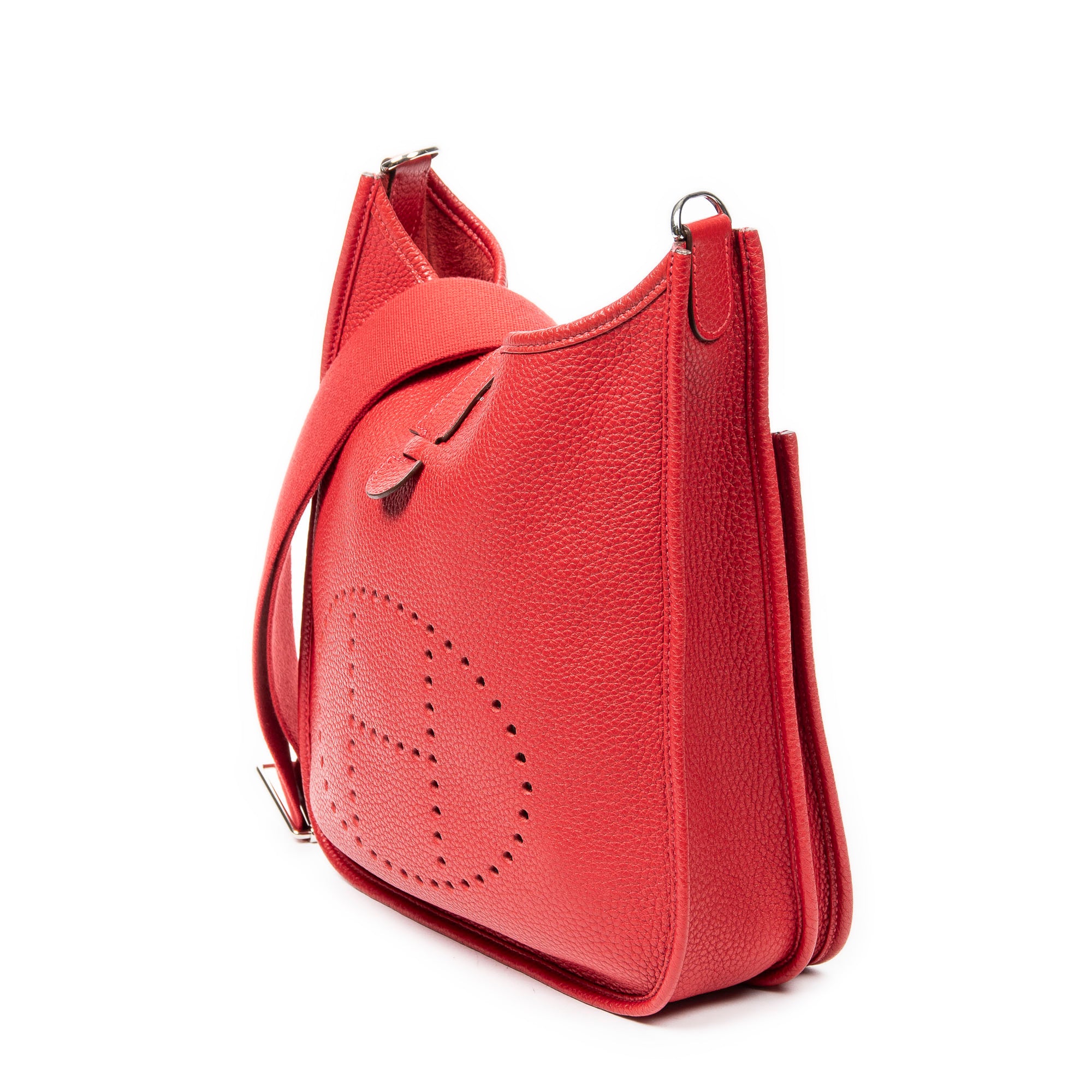 Evelyne III PM
