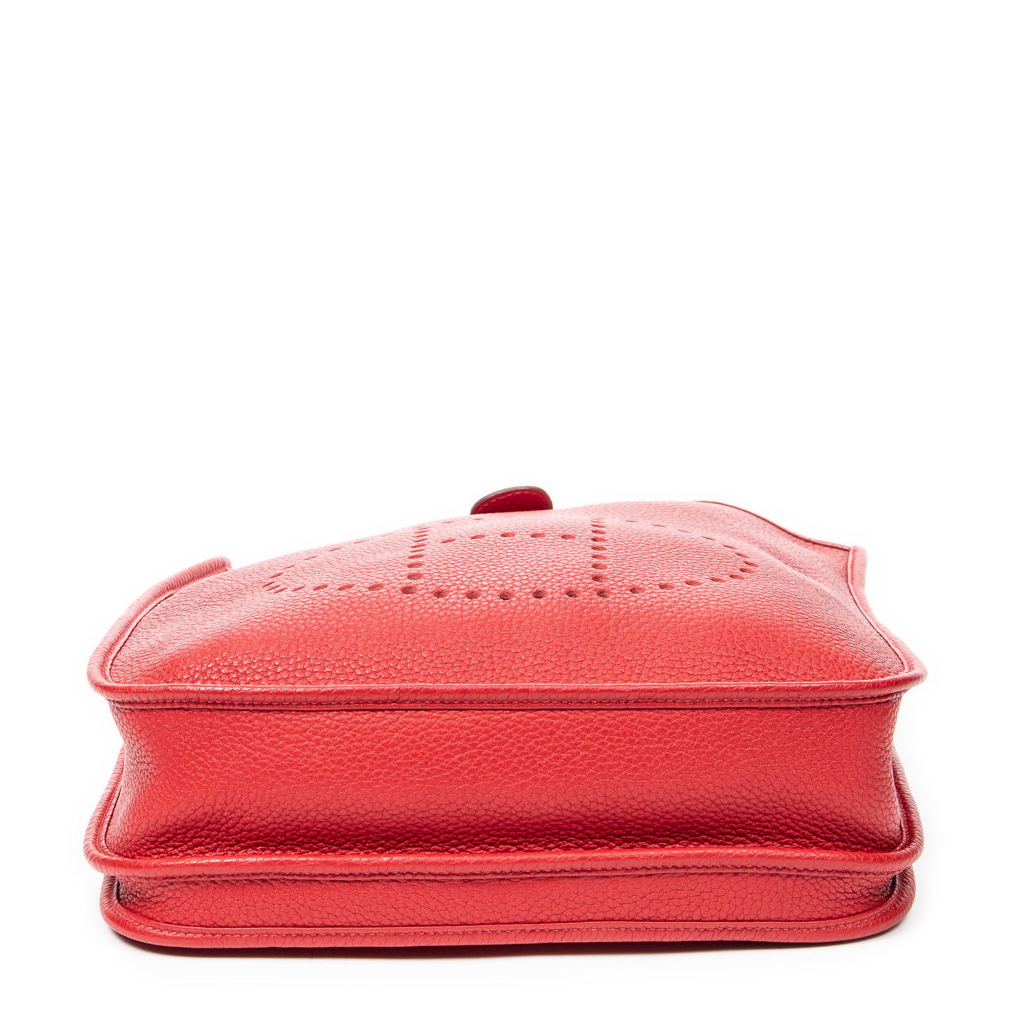 Evelyne III PM