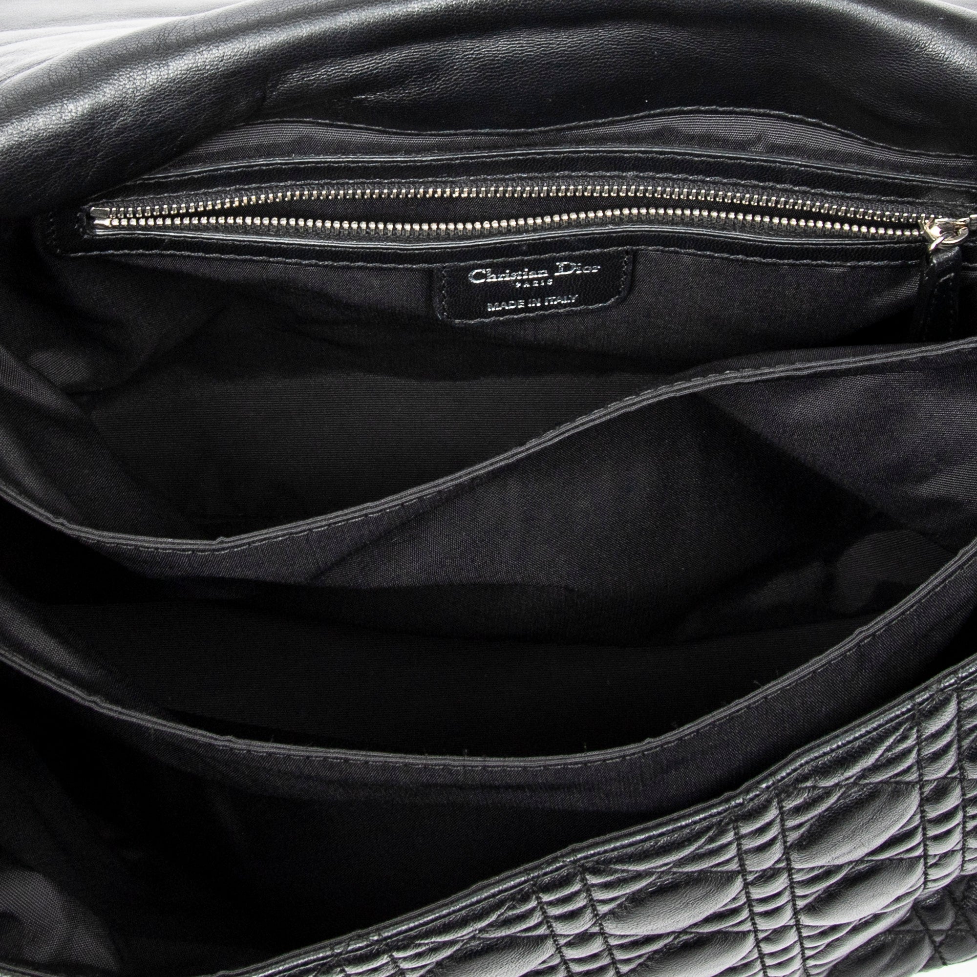 Medium New Lock Flap