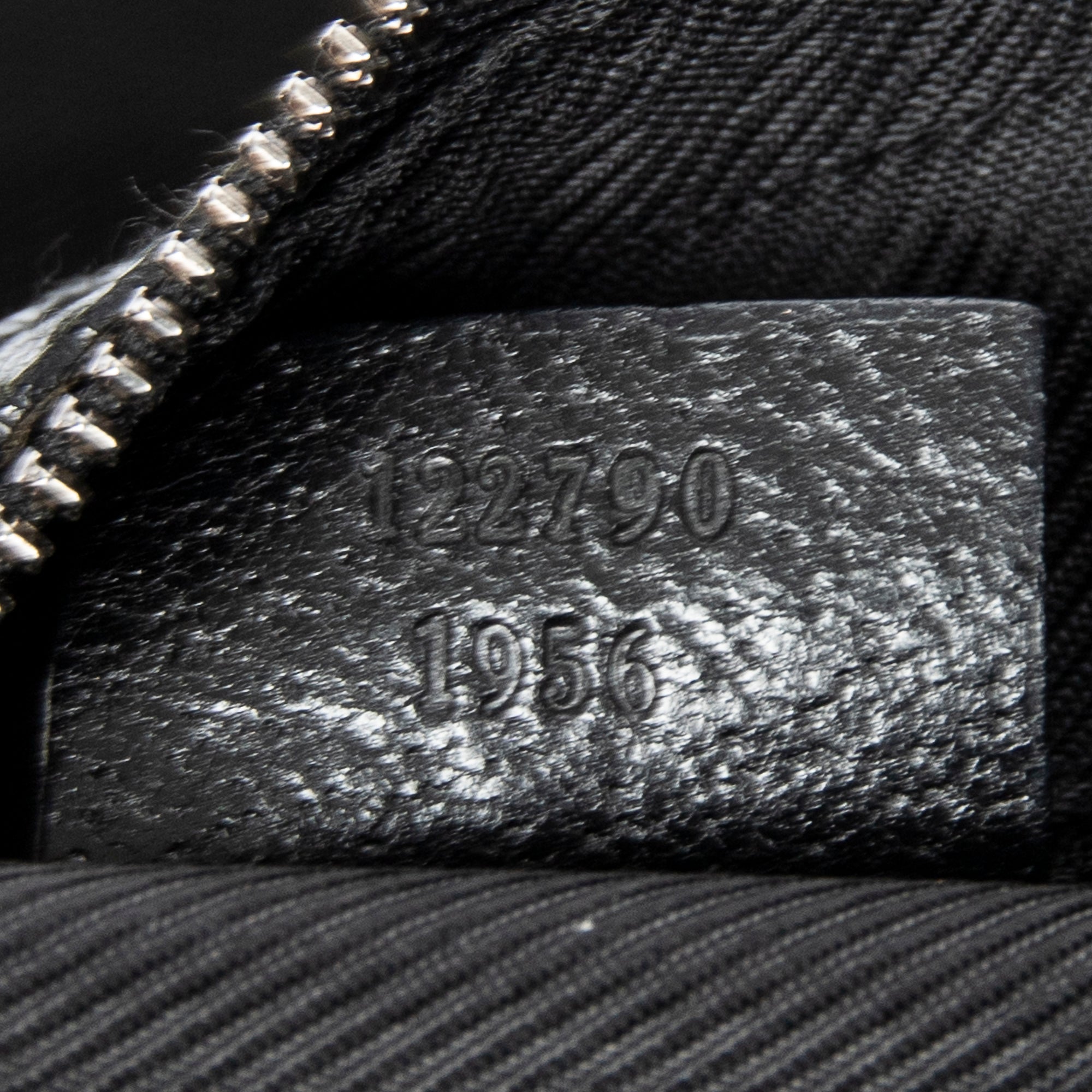 Round Zip Messenger