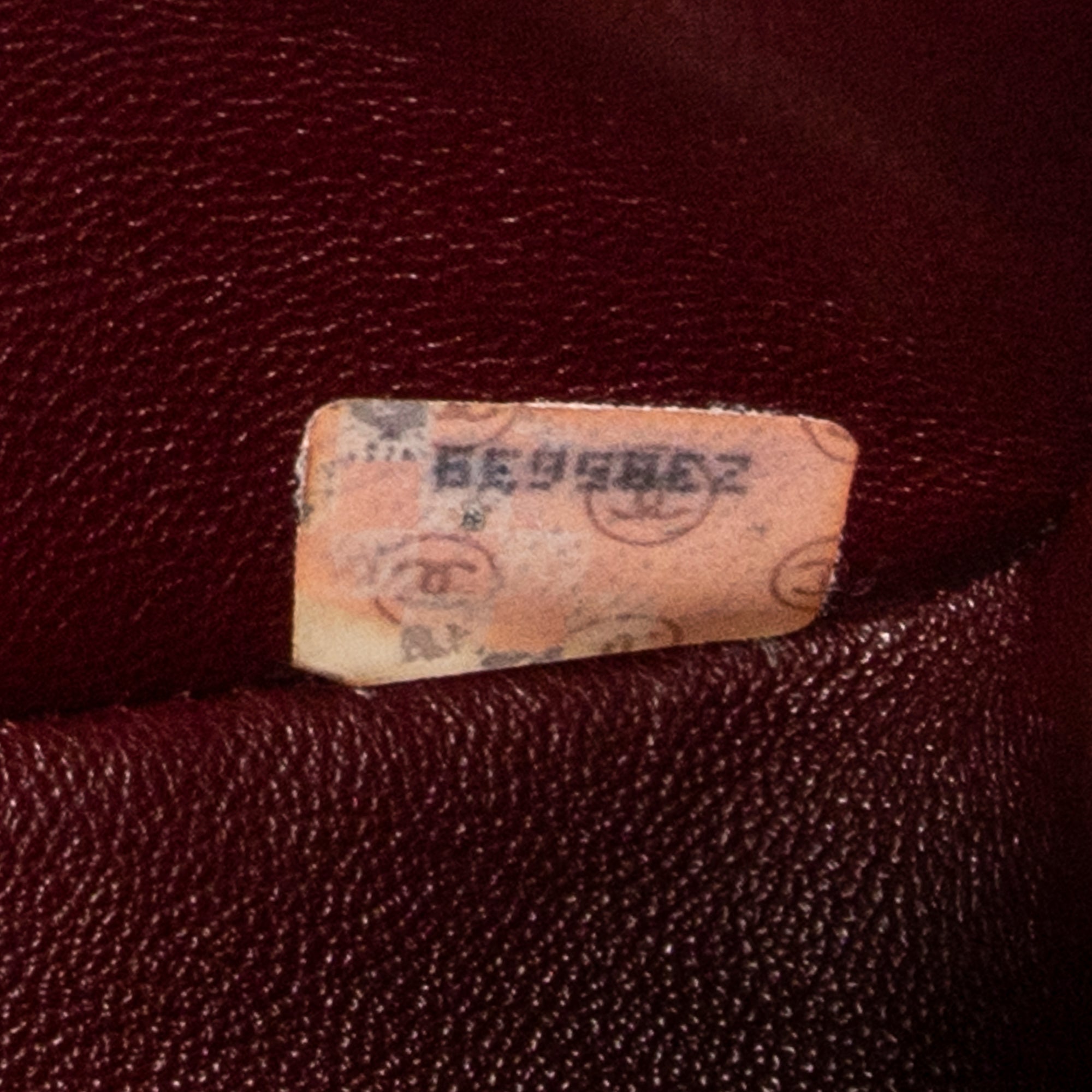 Classic Double Flap 23