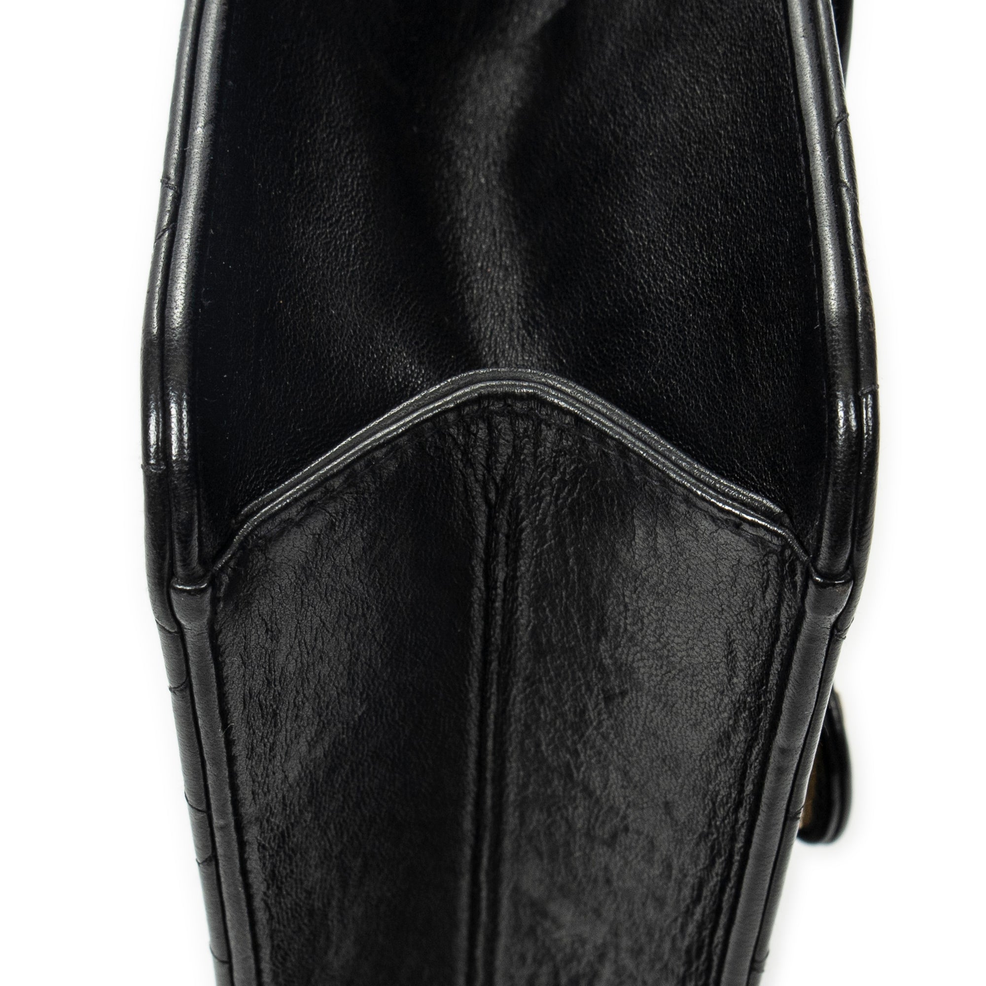Vintage Push Lock Straight Flap