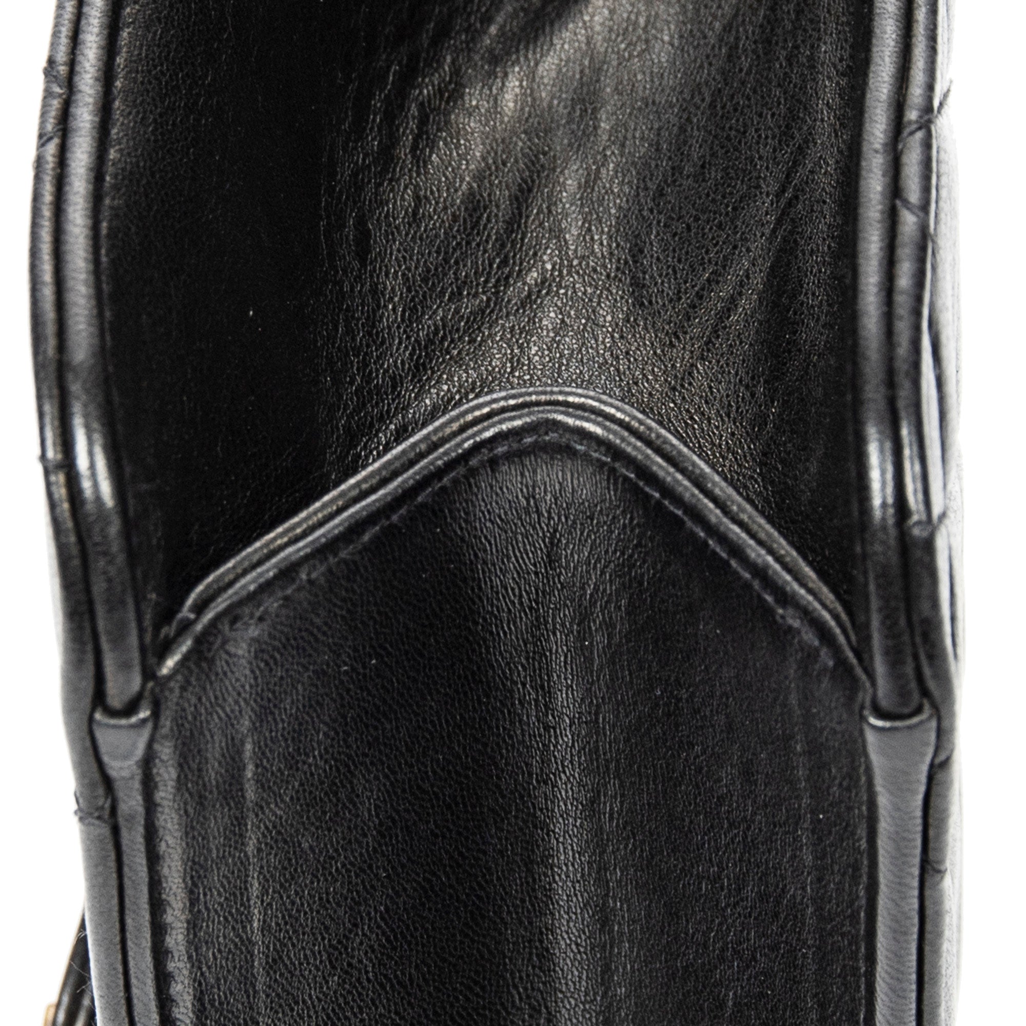 Vintage Push Lock Straight Flap