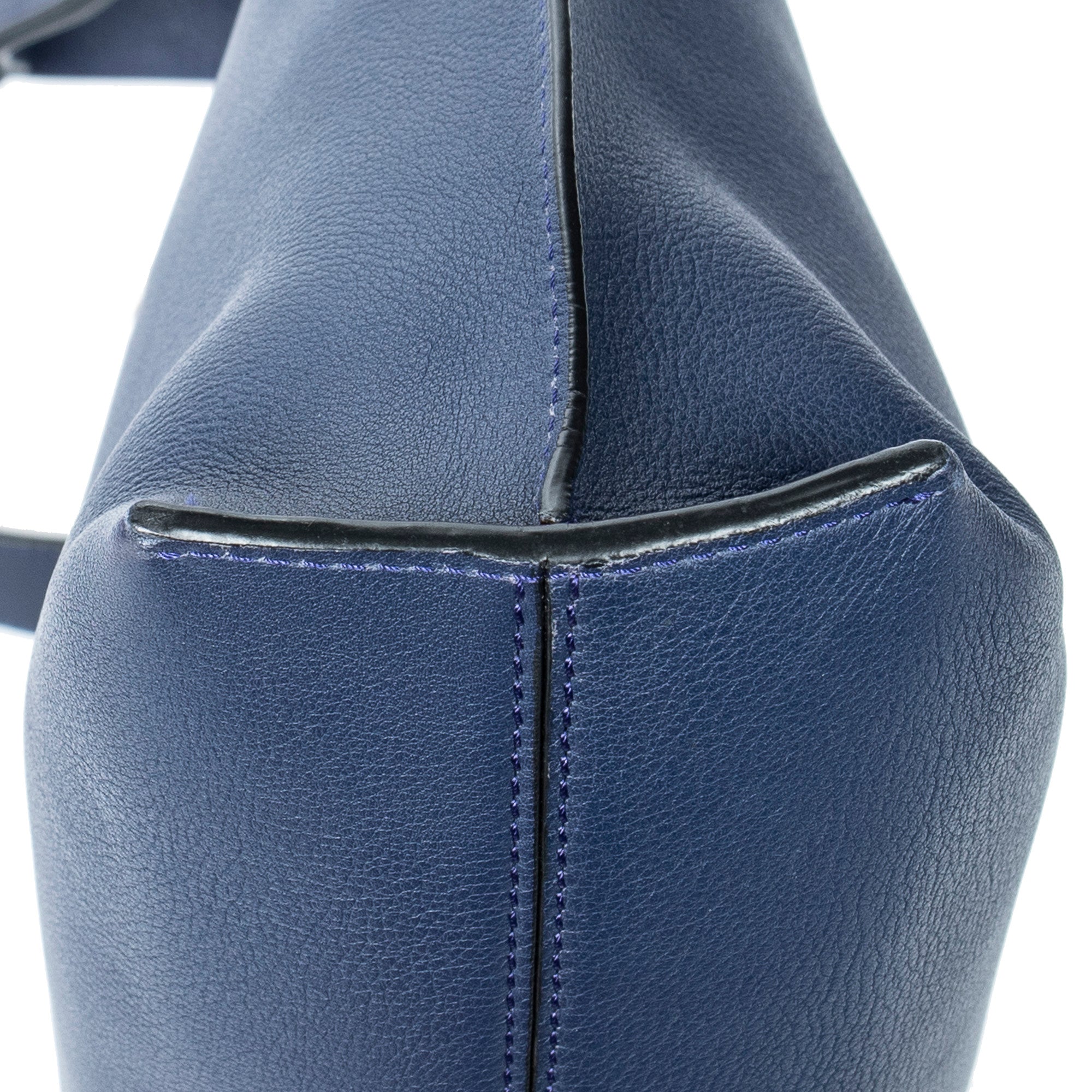 Medium T Messenger