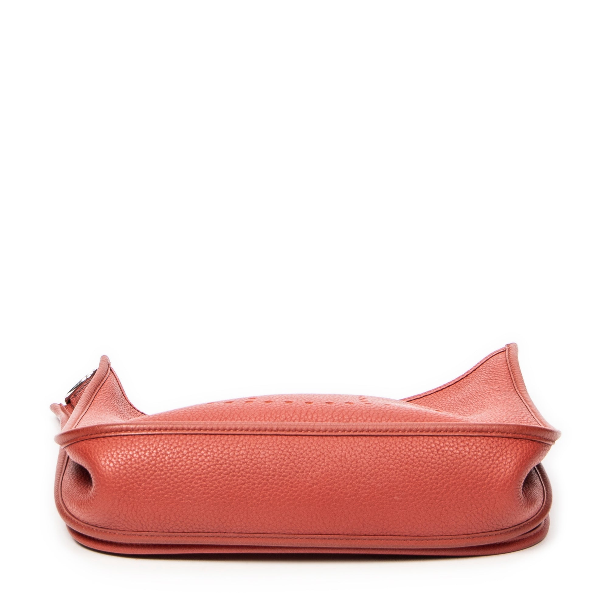 Evelyne III PM