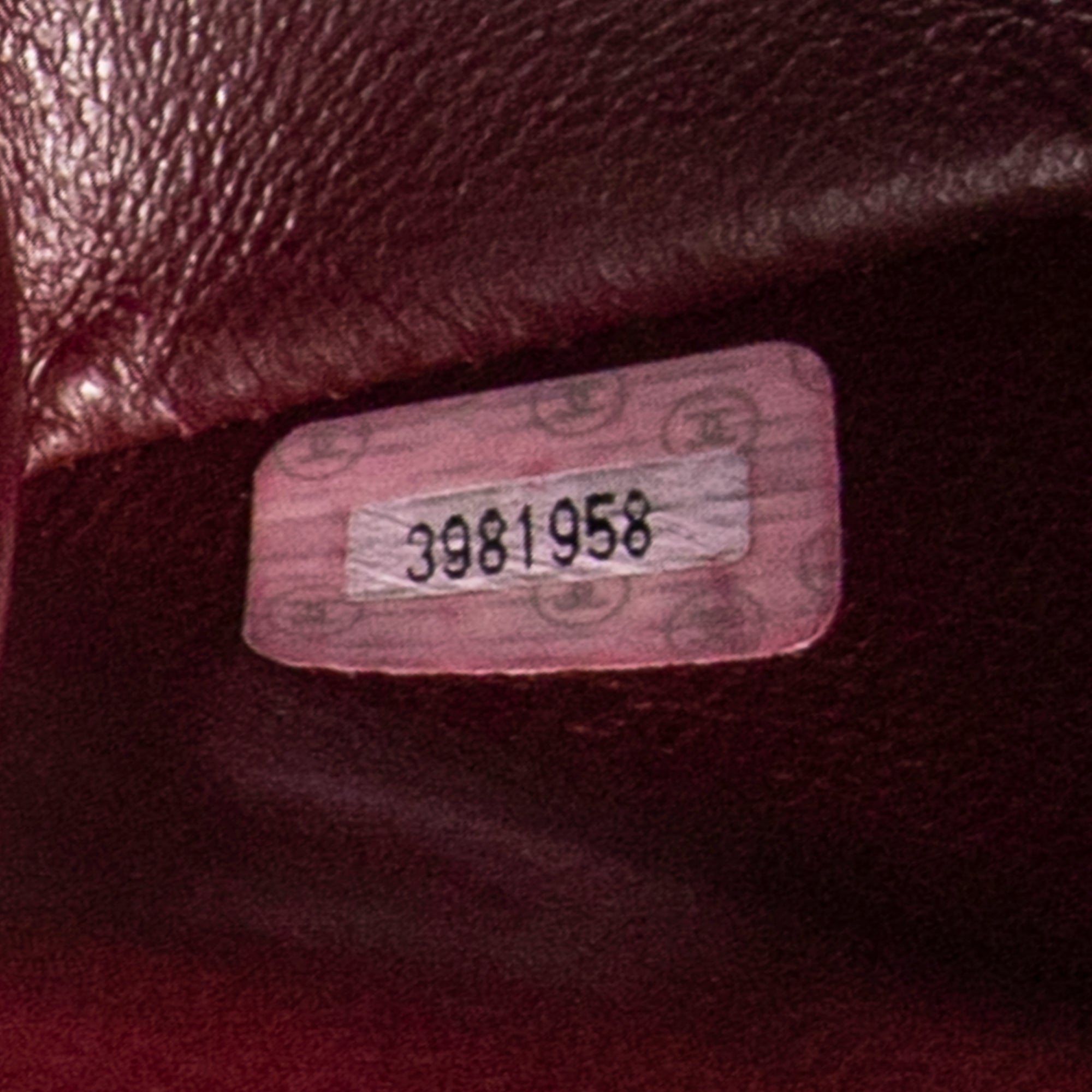 Classic Double Flap 23