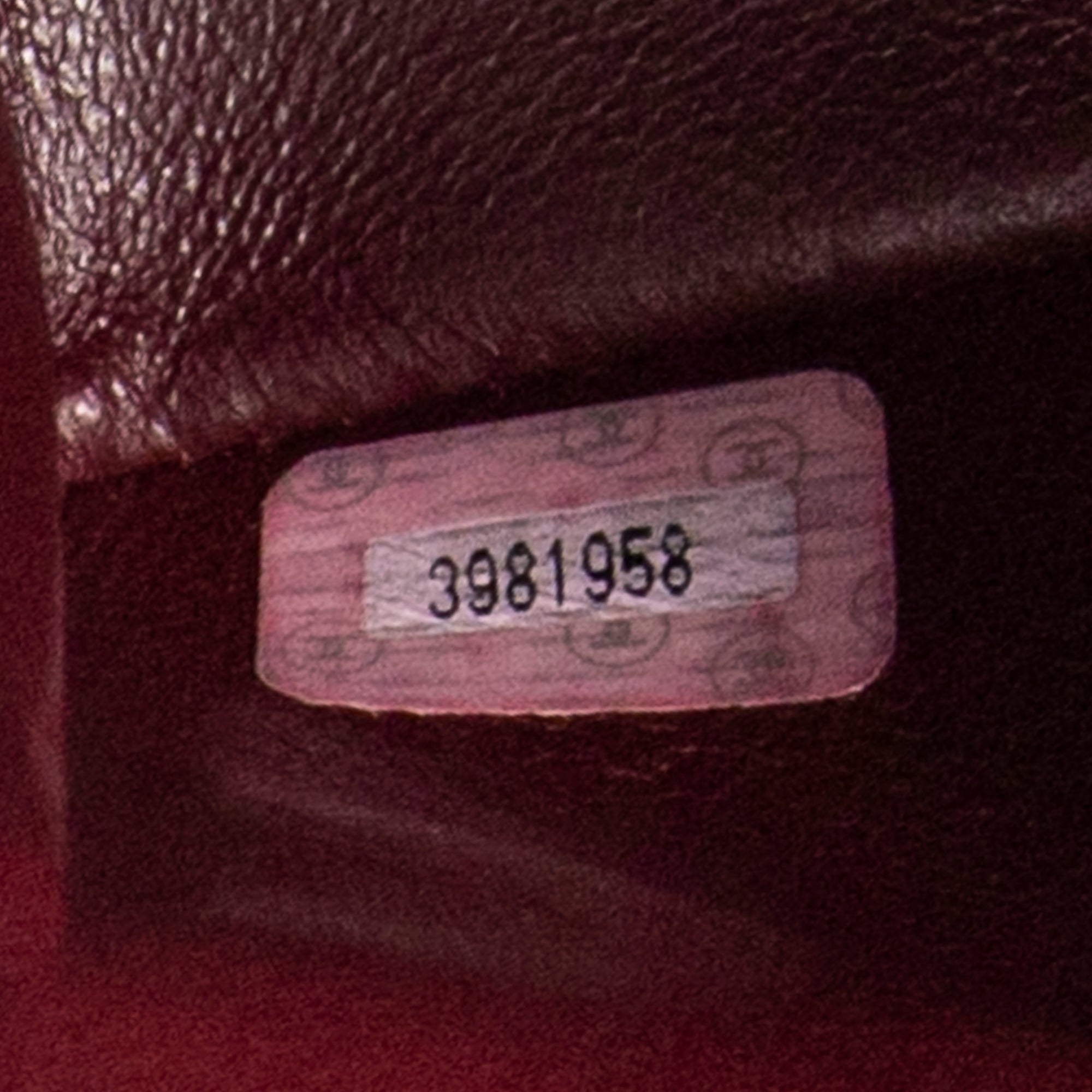 Classic Double Flap 23