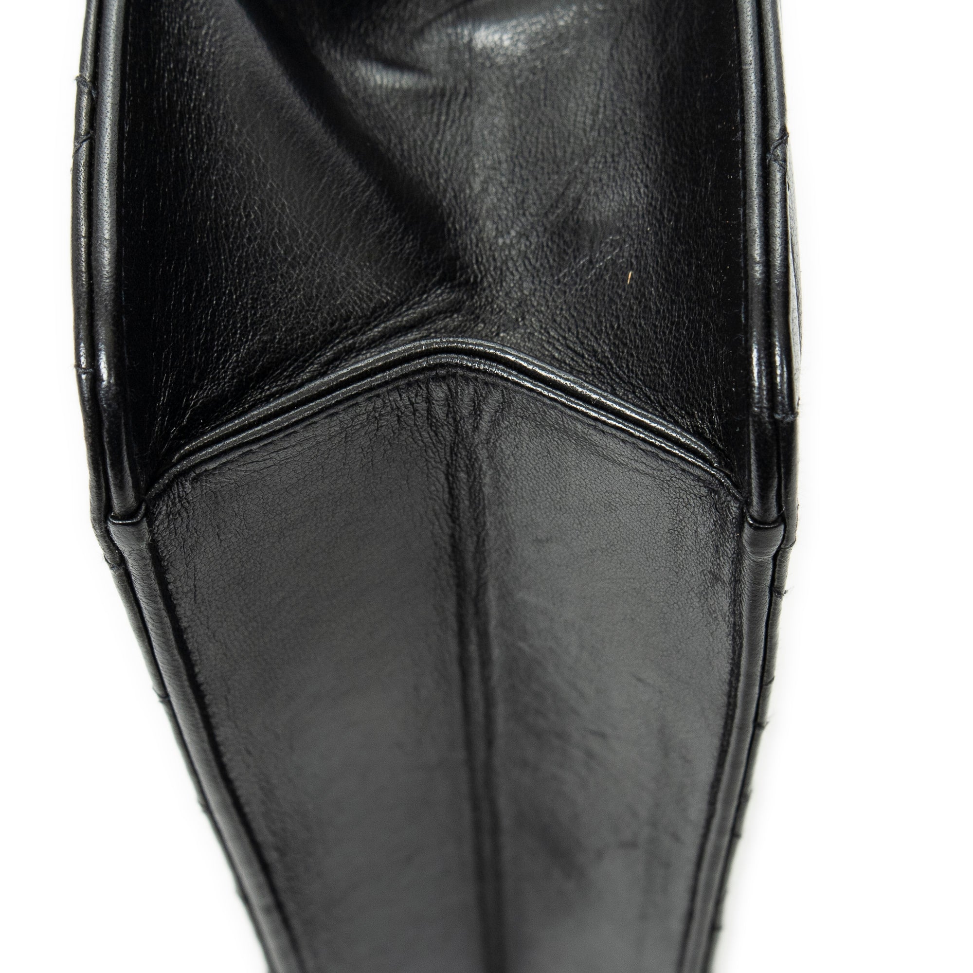 Vintage Push Lock Straight Flap
