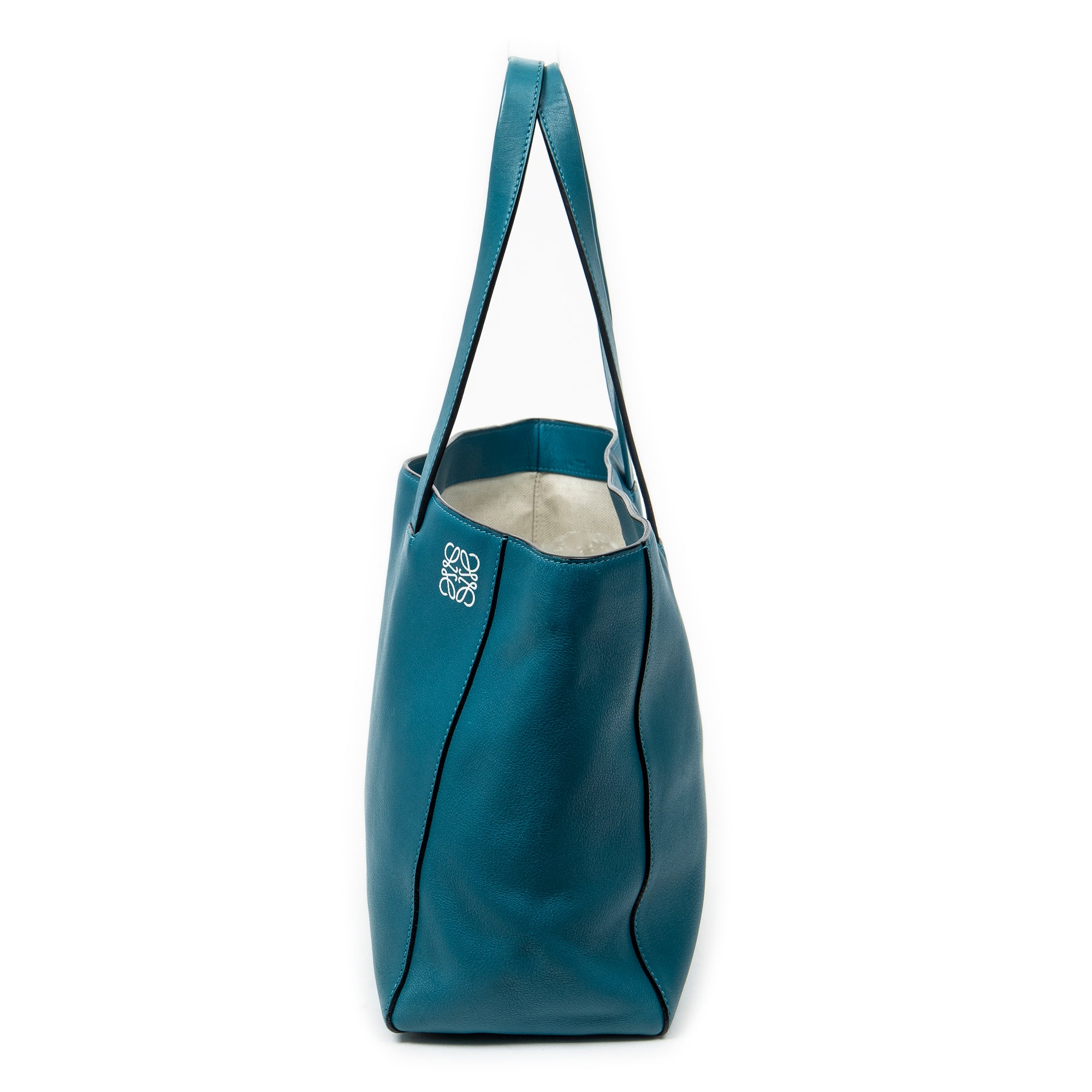 Medium Shoulder Tote