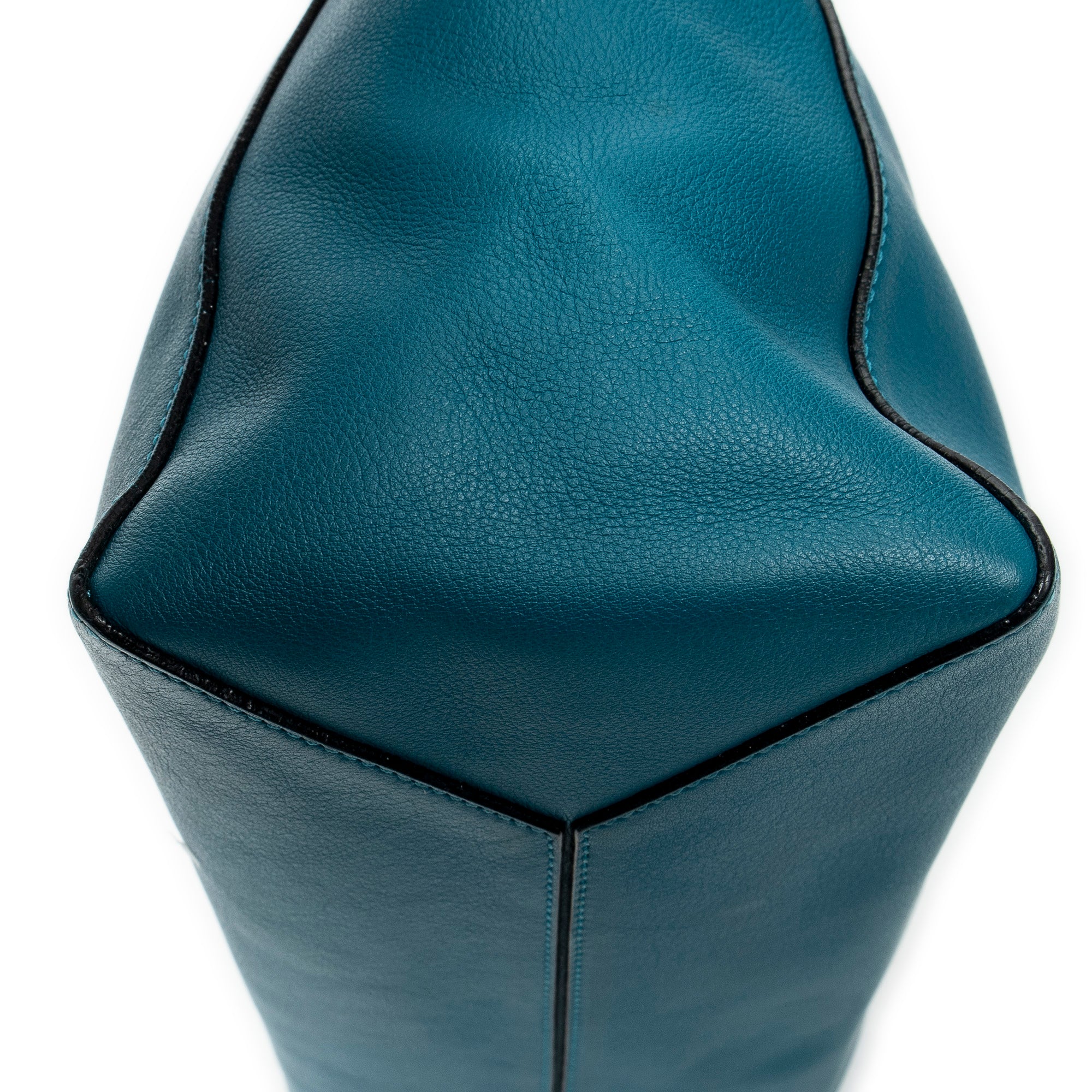 Medium Shoulder Tote