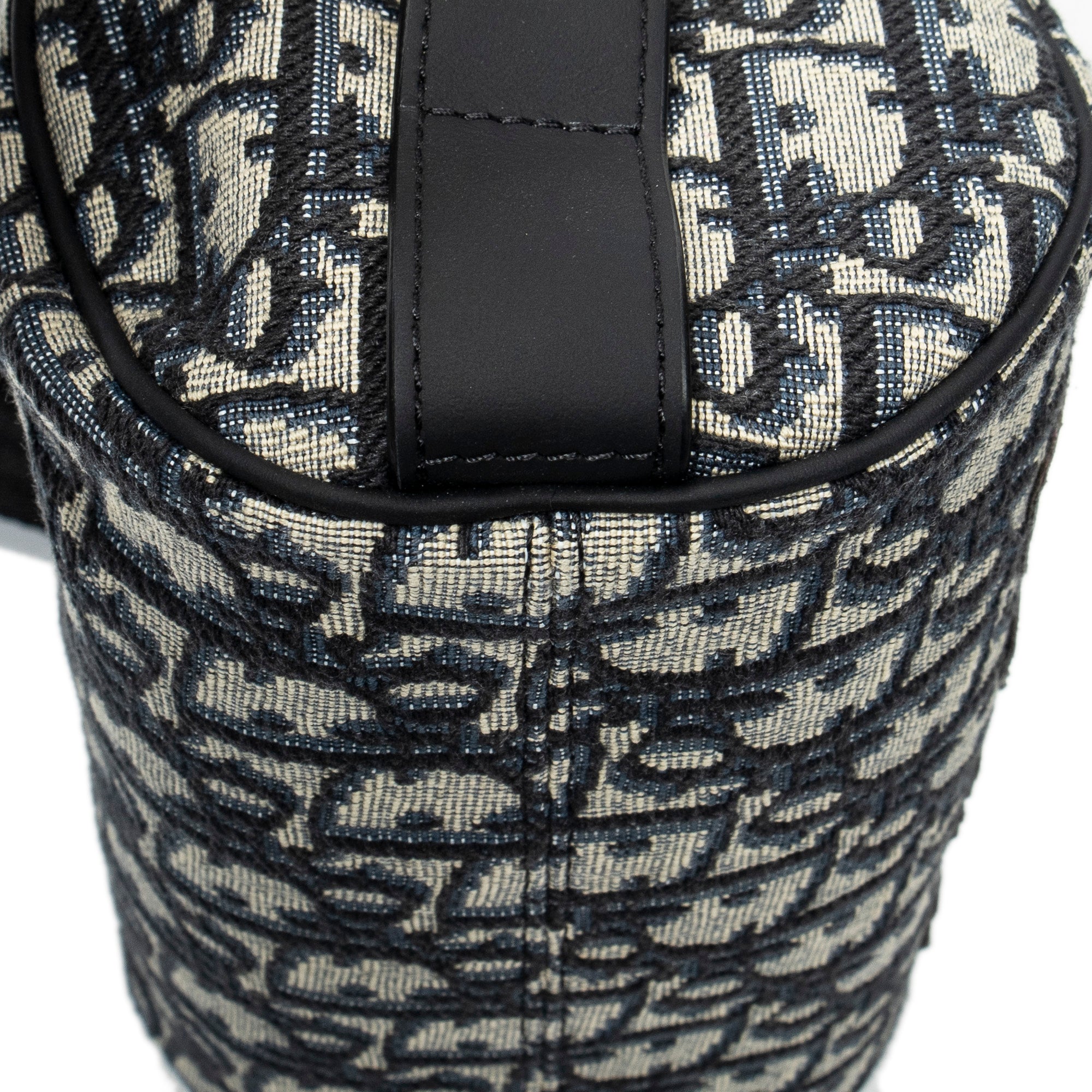 Rabbit Mini Roller Crossbody