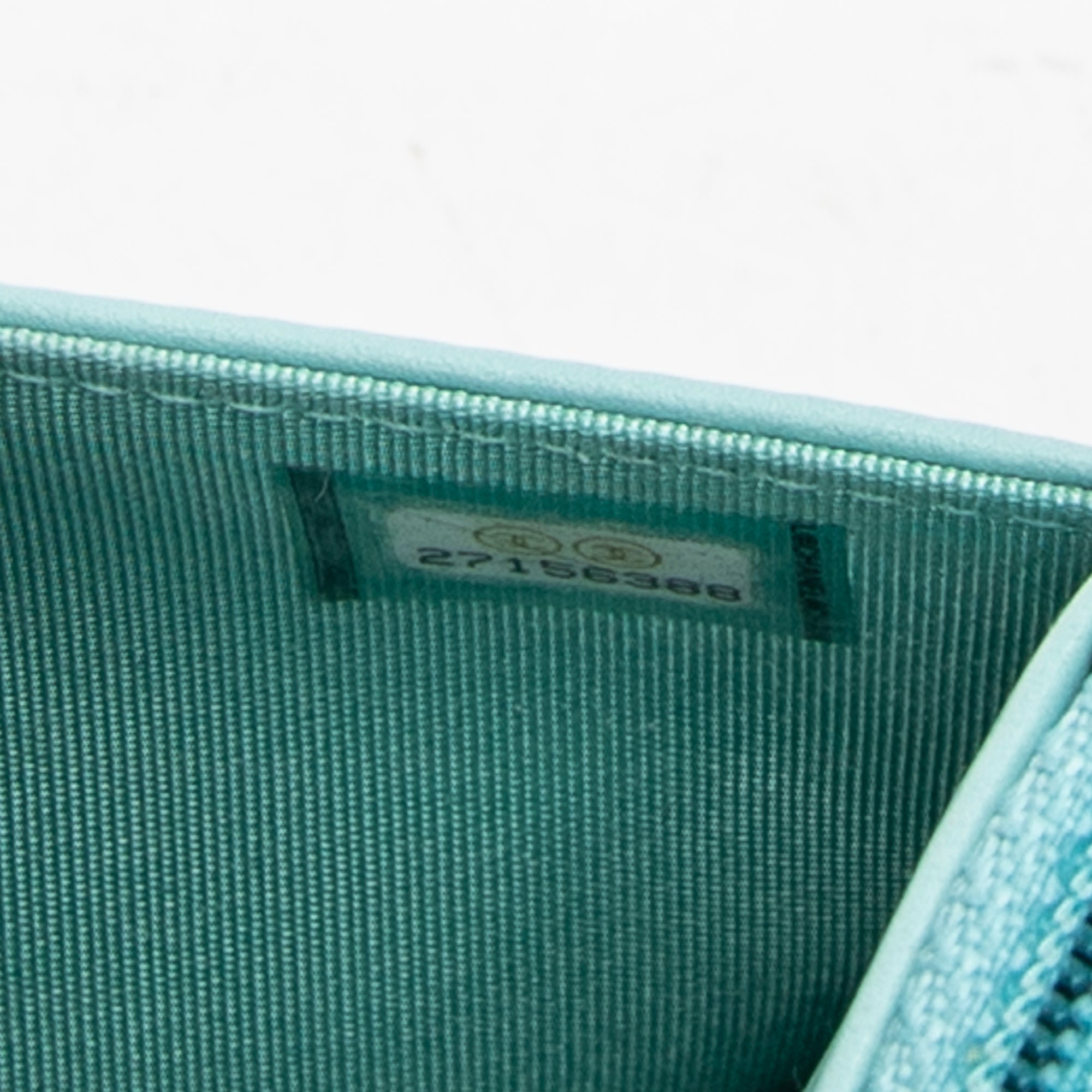 Boy Wallet on Chain