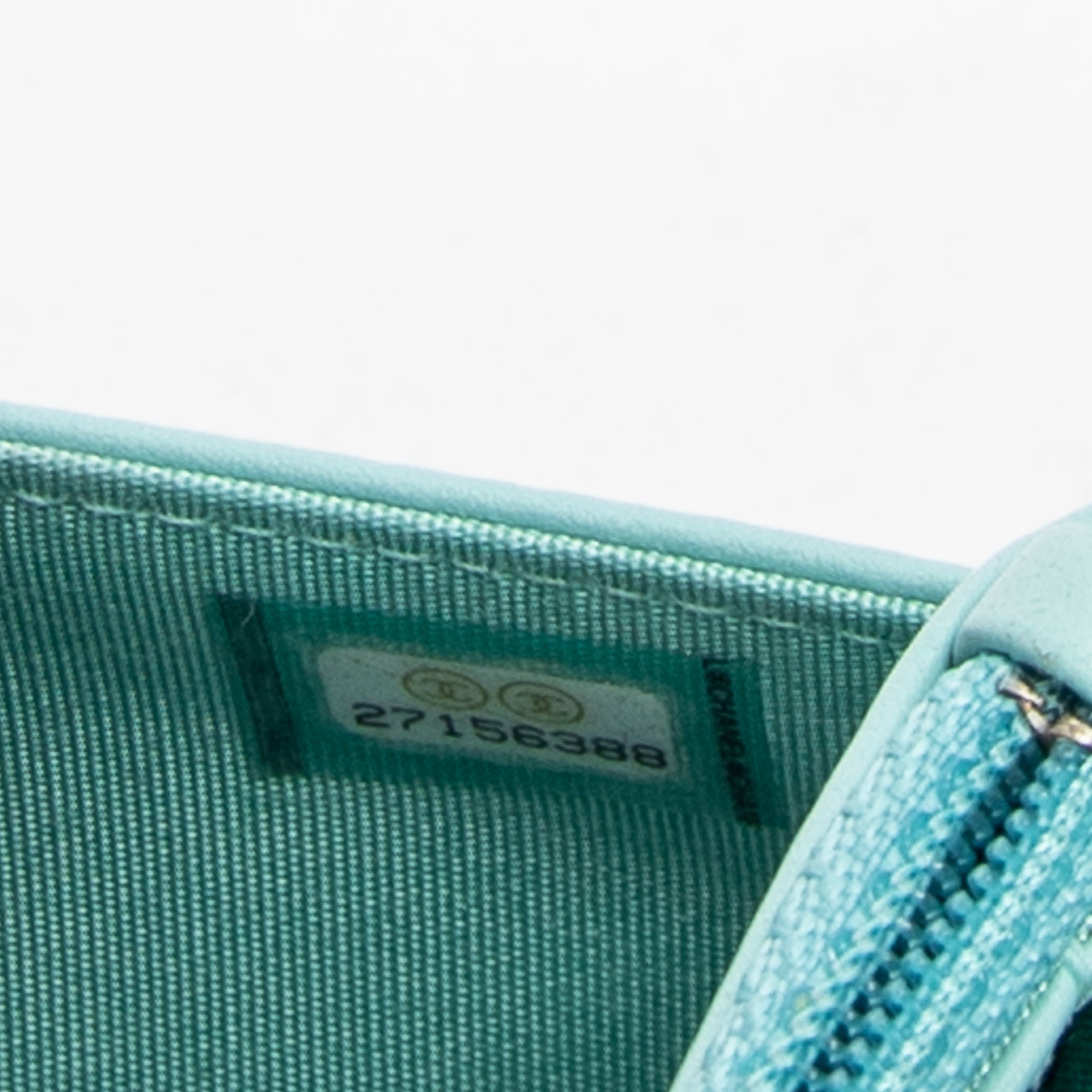 Boy Wallet on Chain