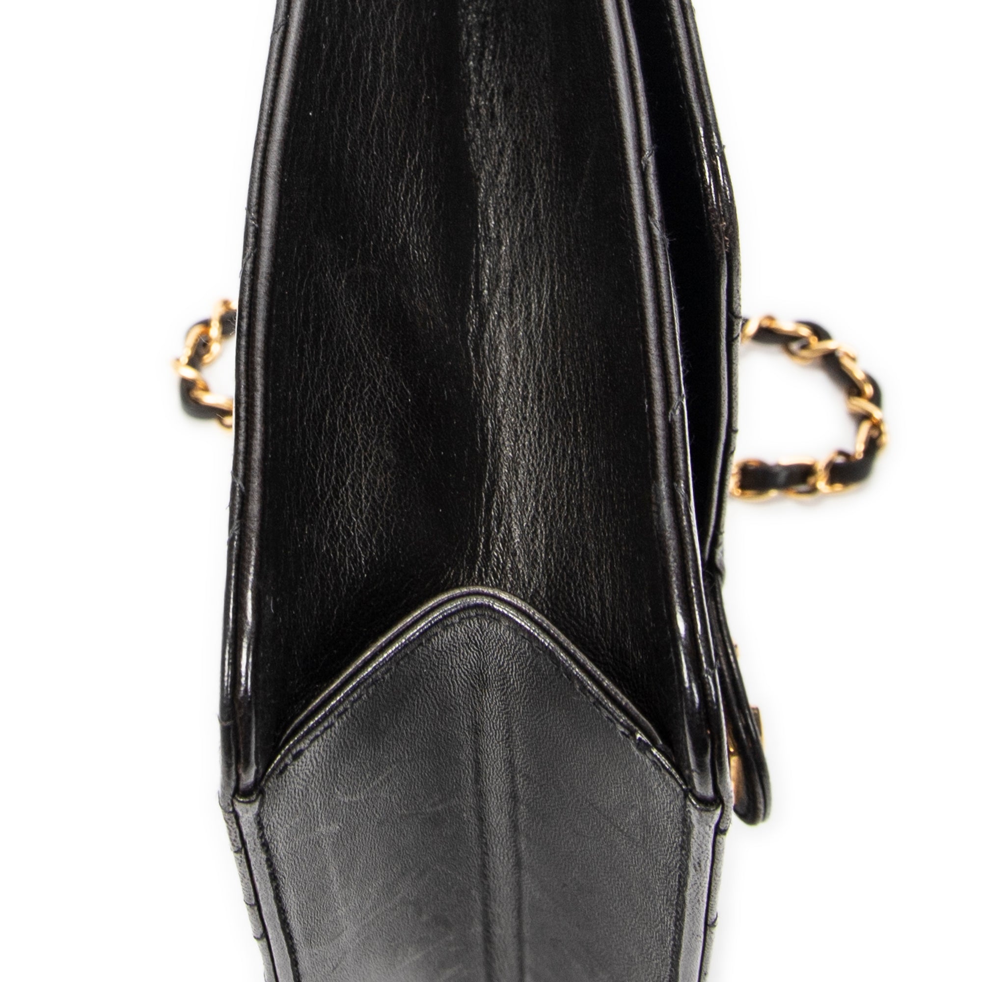 Vintage Push Lock Straight Flap