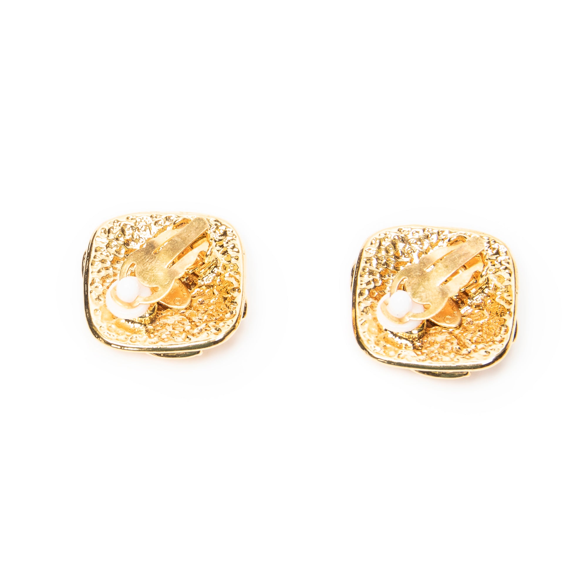 CC Diamond-shaped Clip On Earrings