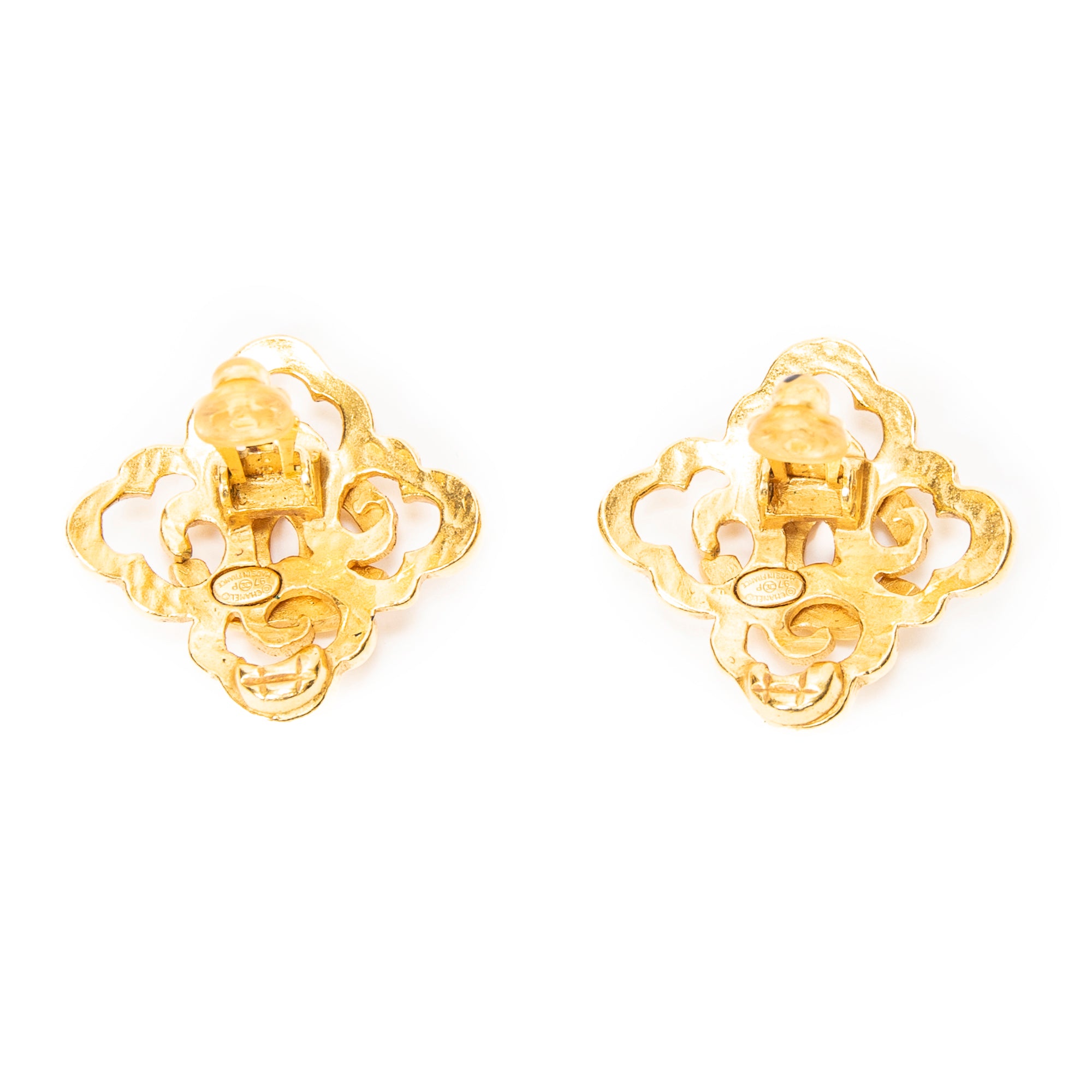 CC Floral-Shaped Clip On Earrings