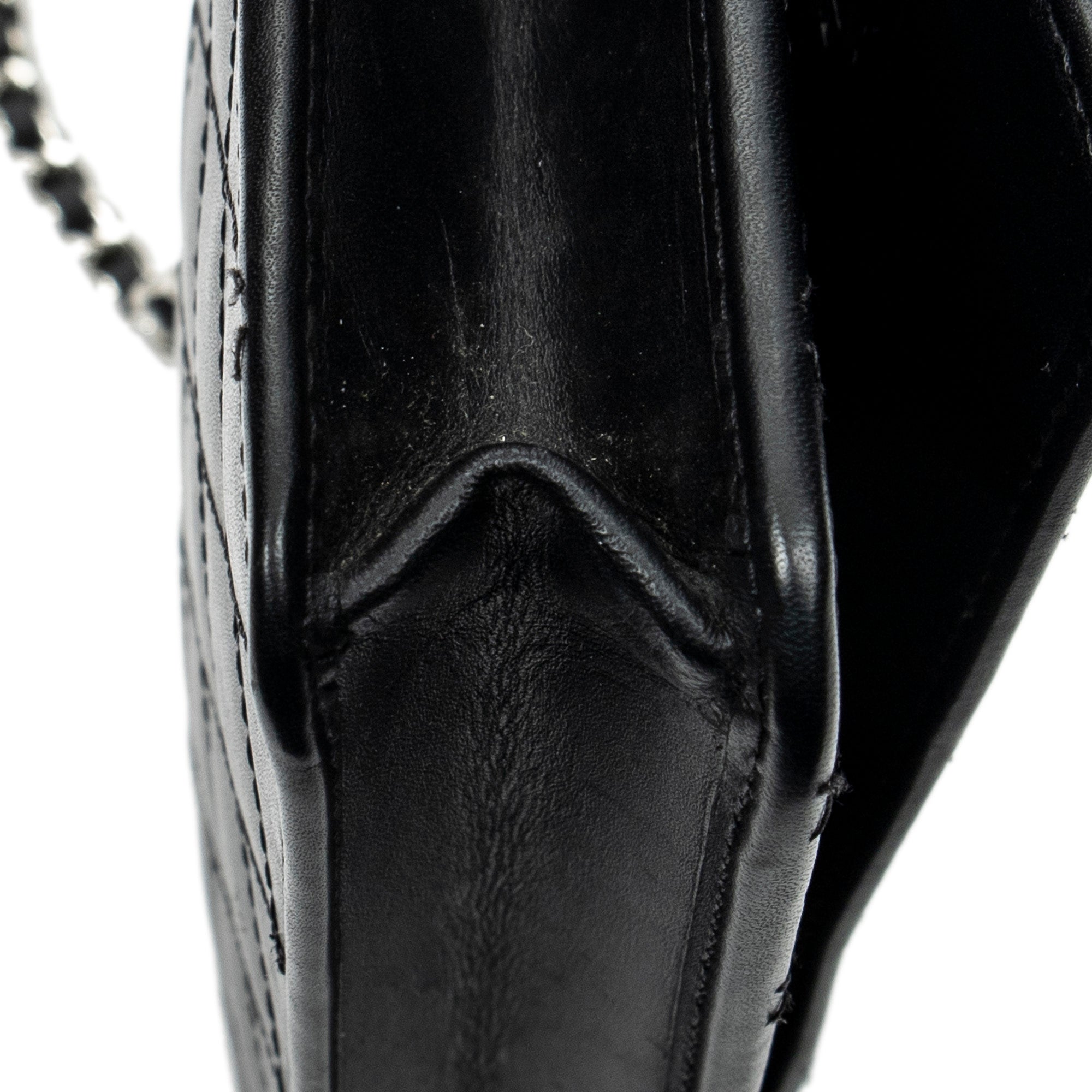Cambon Ligne Wallet on Chain