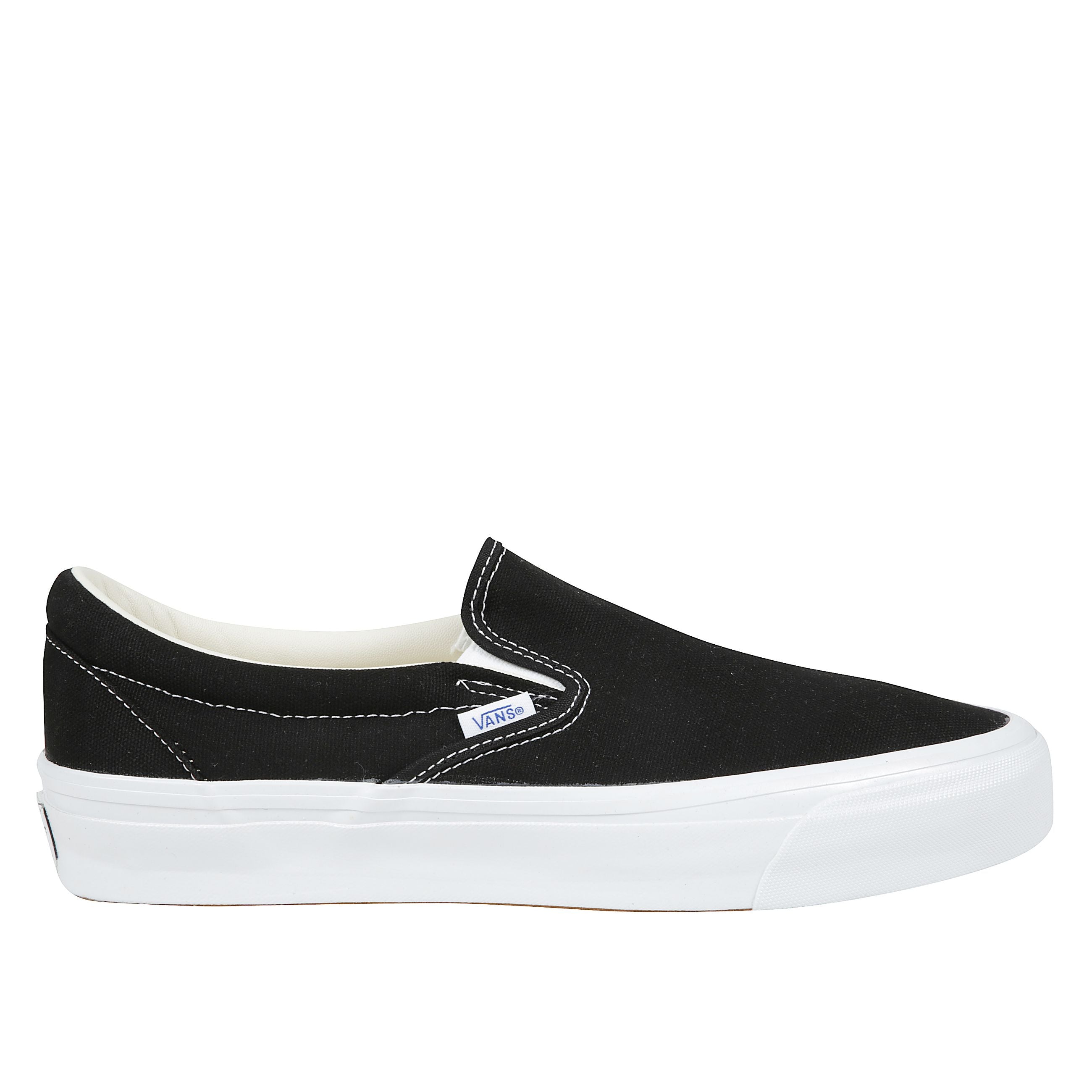 Footwear
lx slip-on reissue 98
sneakers design slip-on con cuciture a contrasto, punta tonda e suola piatta in gomma