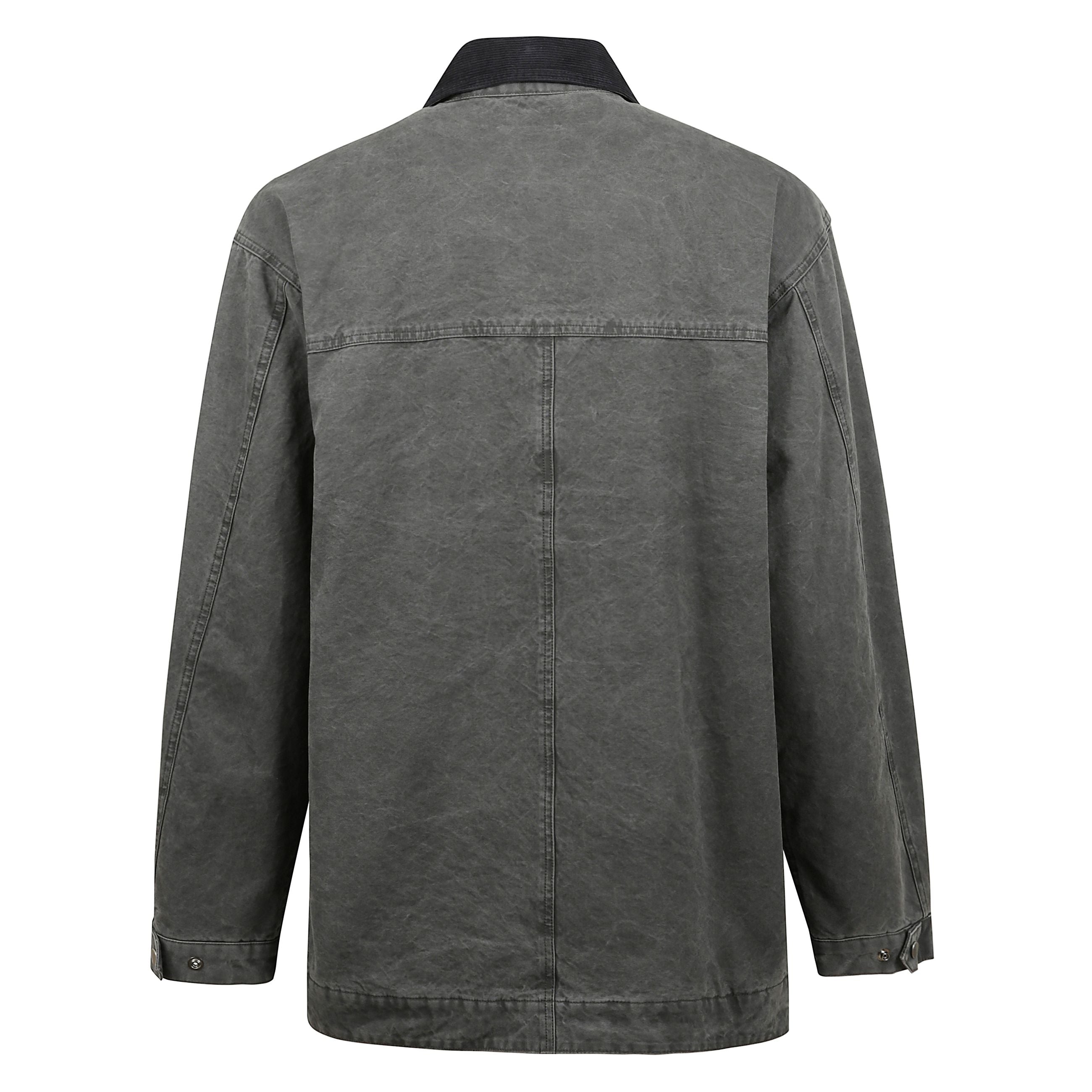 Giacca workwear in cotone con collo in velluto a coste e maniche lunghe, polsini dritti e chiusura con cerniera automatici, tasca sul petto con zip
e tasche laterali applicate con cerniera.