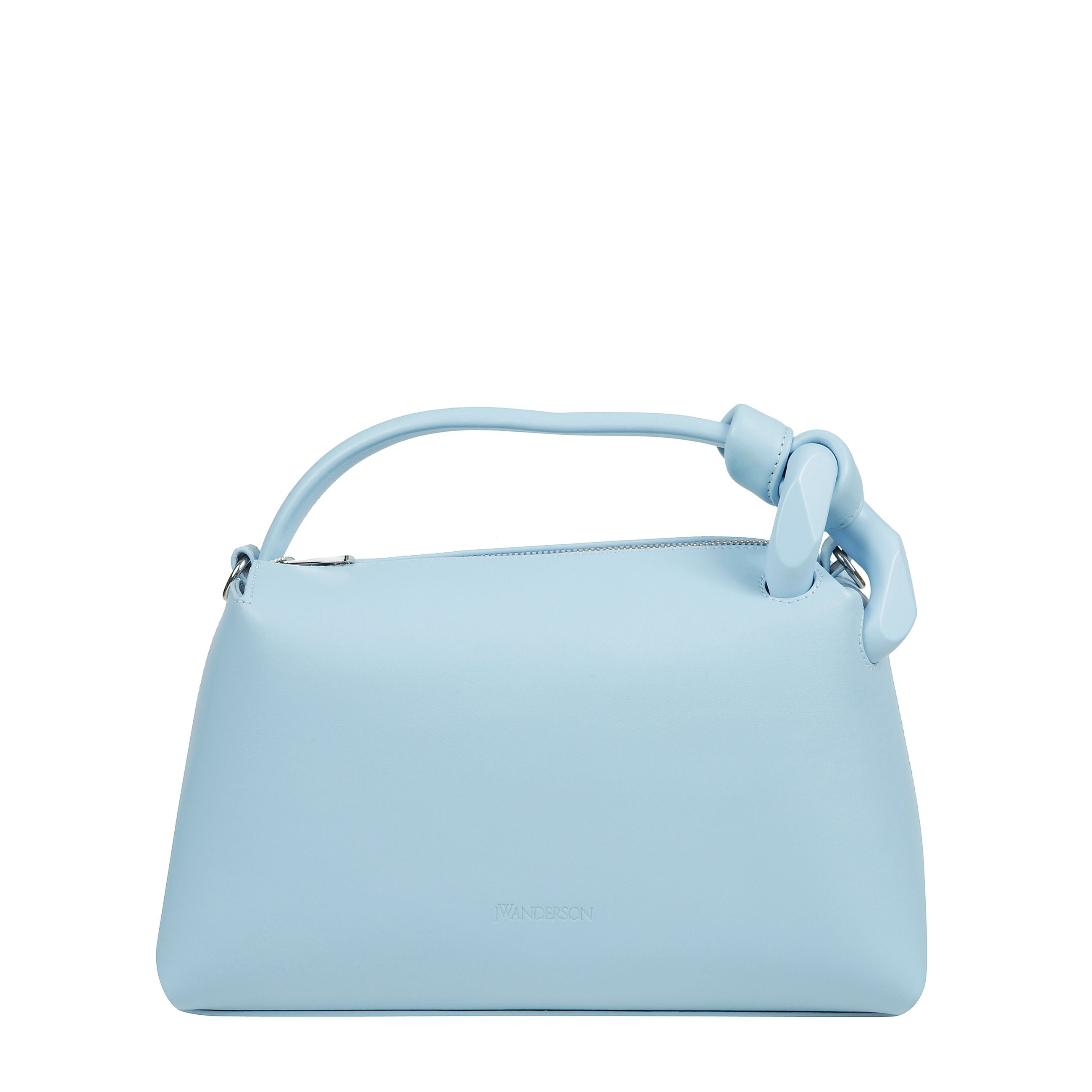 La borsa jw anderson jwa corner è realizzato in spagna in pelle di vitello e dispone di un rivestimento in cotone. la borsa ha una tracolla e maniglia superiore. misura 28cm in larghezza, 17cm in altezza e 11cm in profondità , con una cinghia di 52cm.