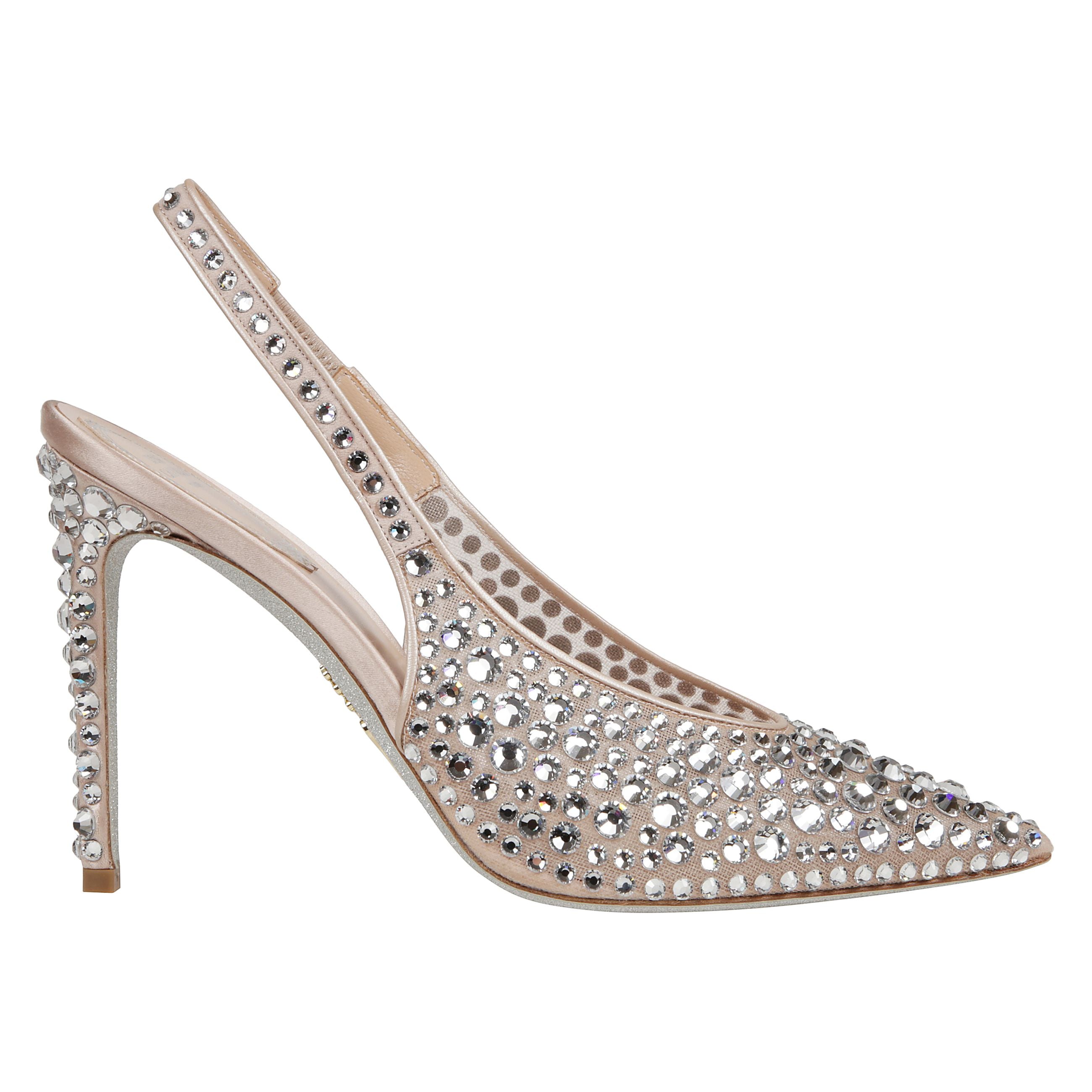 Lo scintillio della slingback gilda non passa inosservato, grazie ai 1220 cristalli dégradé che la ricoprono interamente, dalla punta al tacco a stiletto, facendola risaltare nella notte. un modello glam-rock dal carattere deciso, in una nuance nude per
