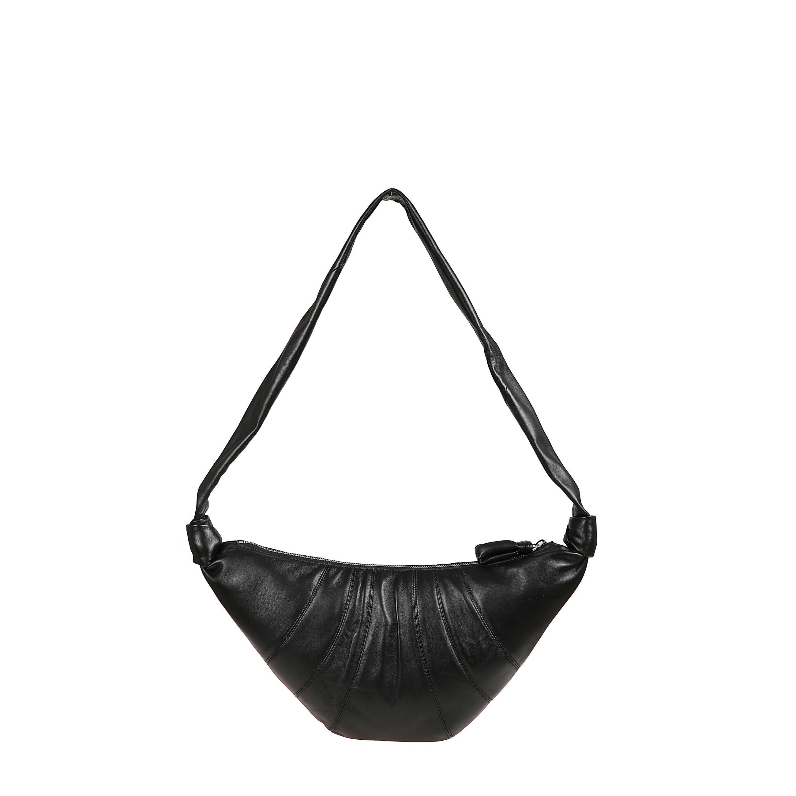 Borsa croissant in pelle con pannelli cuciti e tracolla decorata da dettagli a nodo. presenta tiretto trapuntato, scomparto principale con chiusura zip e tasca aperta interna.