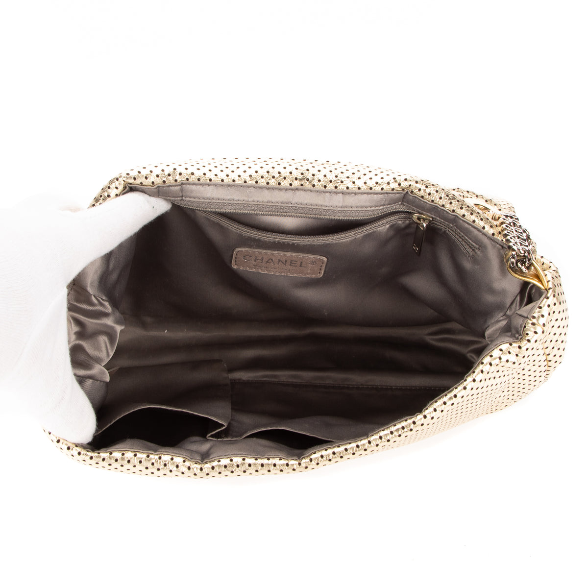 Classic 2.55 Perforated metalic Double Flap