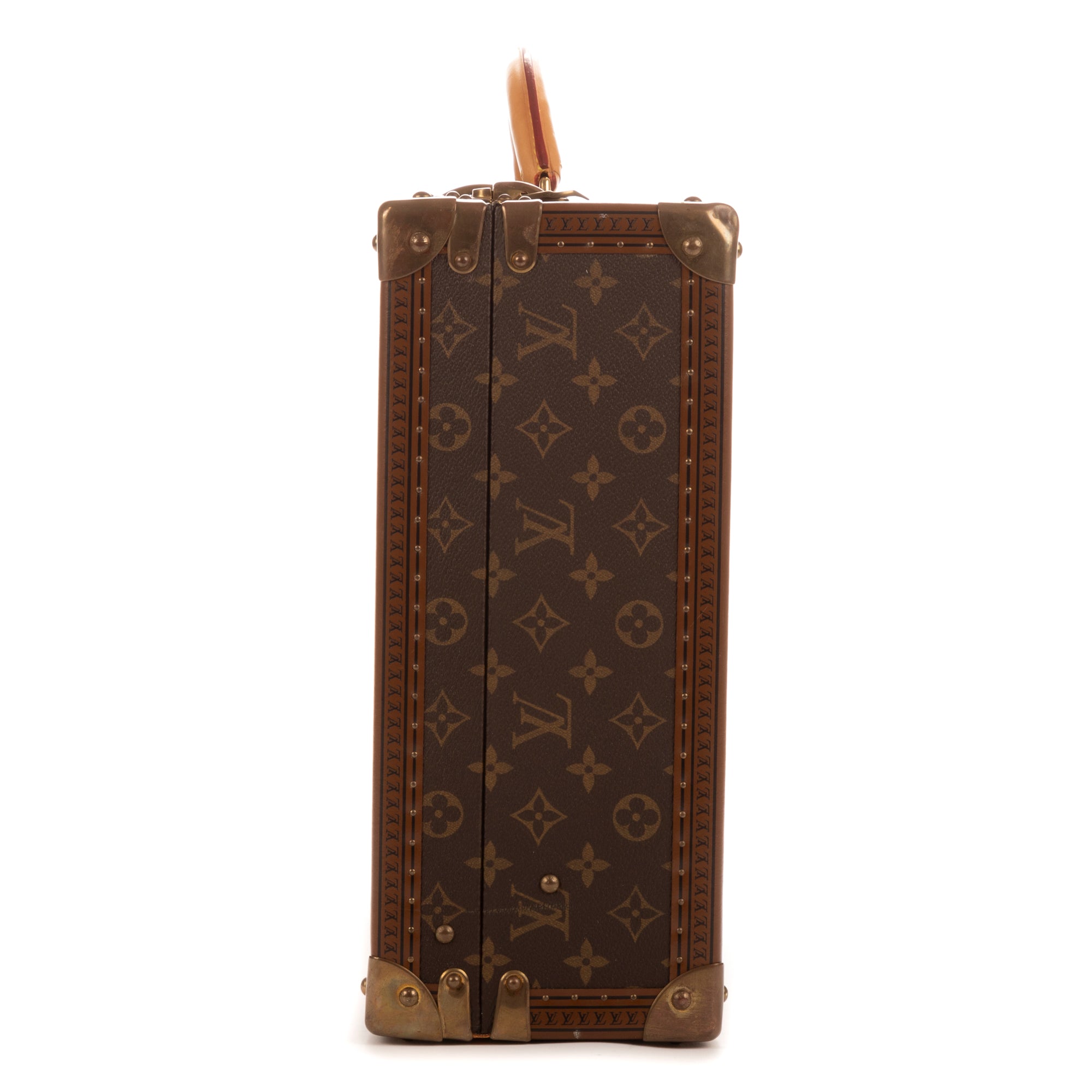 Attached Case Trunk