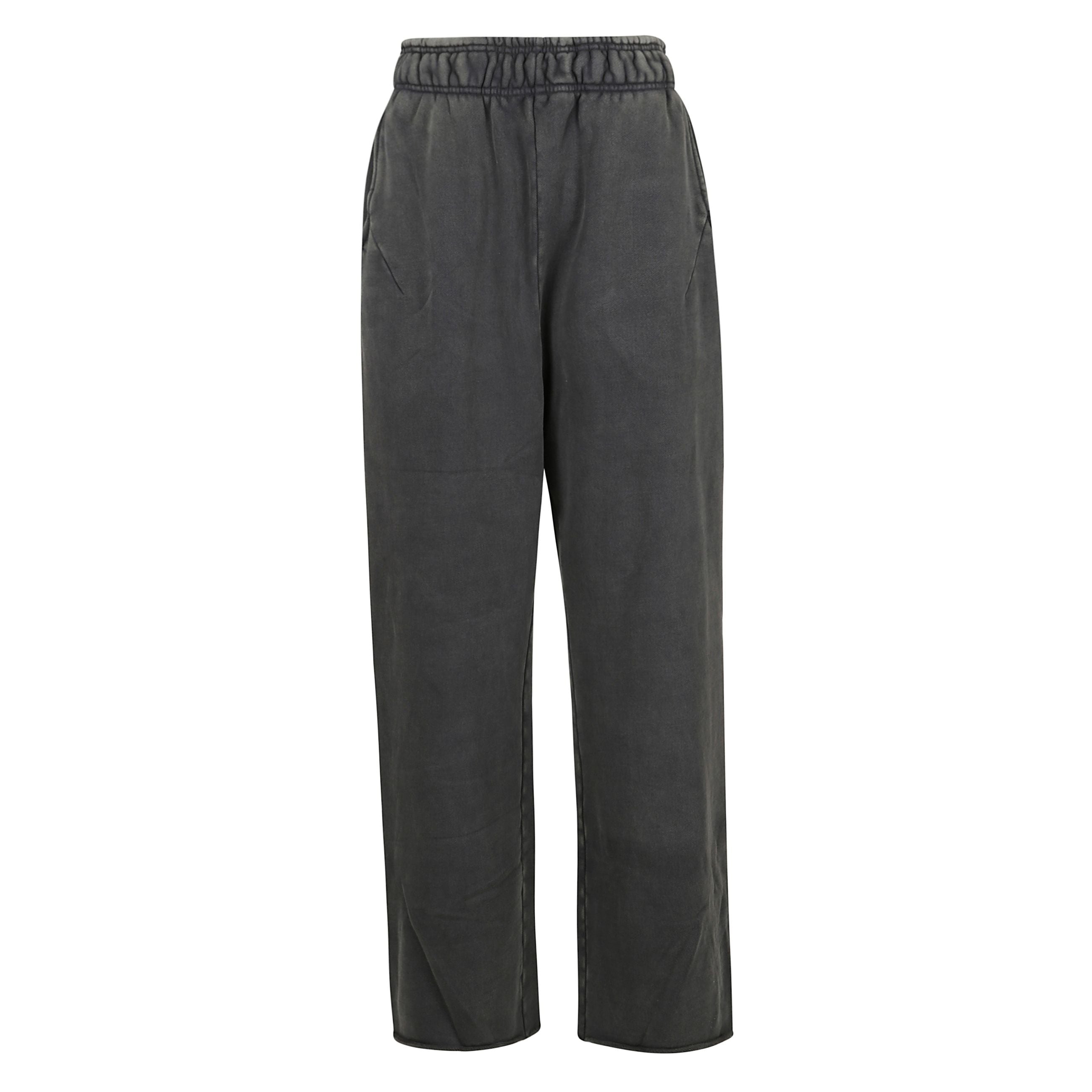 Pantalone jogging realizzato in puro cotone biologico a vita elastica con coulisse interna e due tasche all'americana a fessura sul retro.