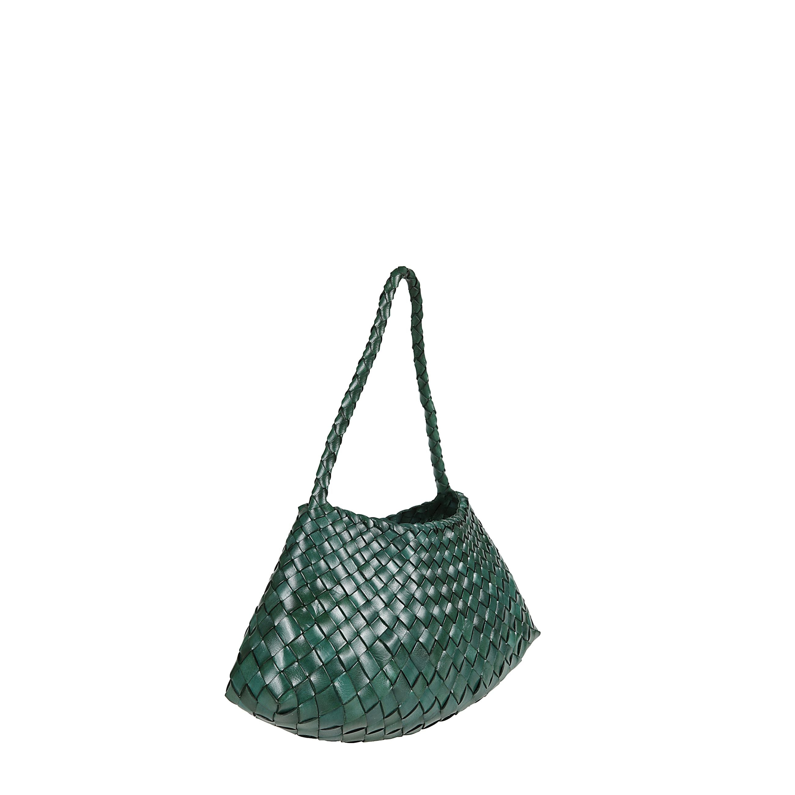 Rosanna mini di dragon diffusion. borsa a spalla con corpo a baguette. design in pelle intrecciata a mano. manici superiori in pelle intrecciata.