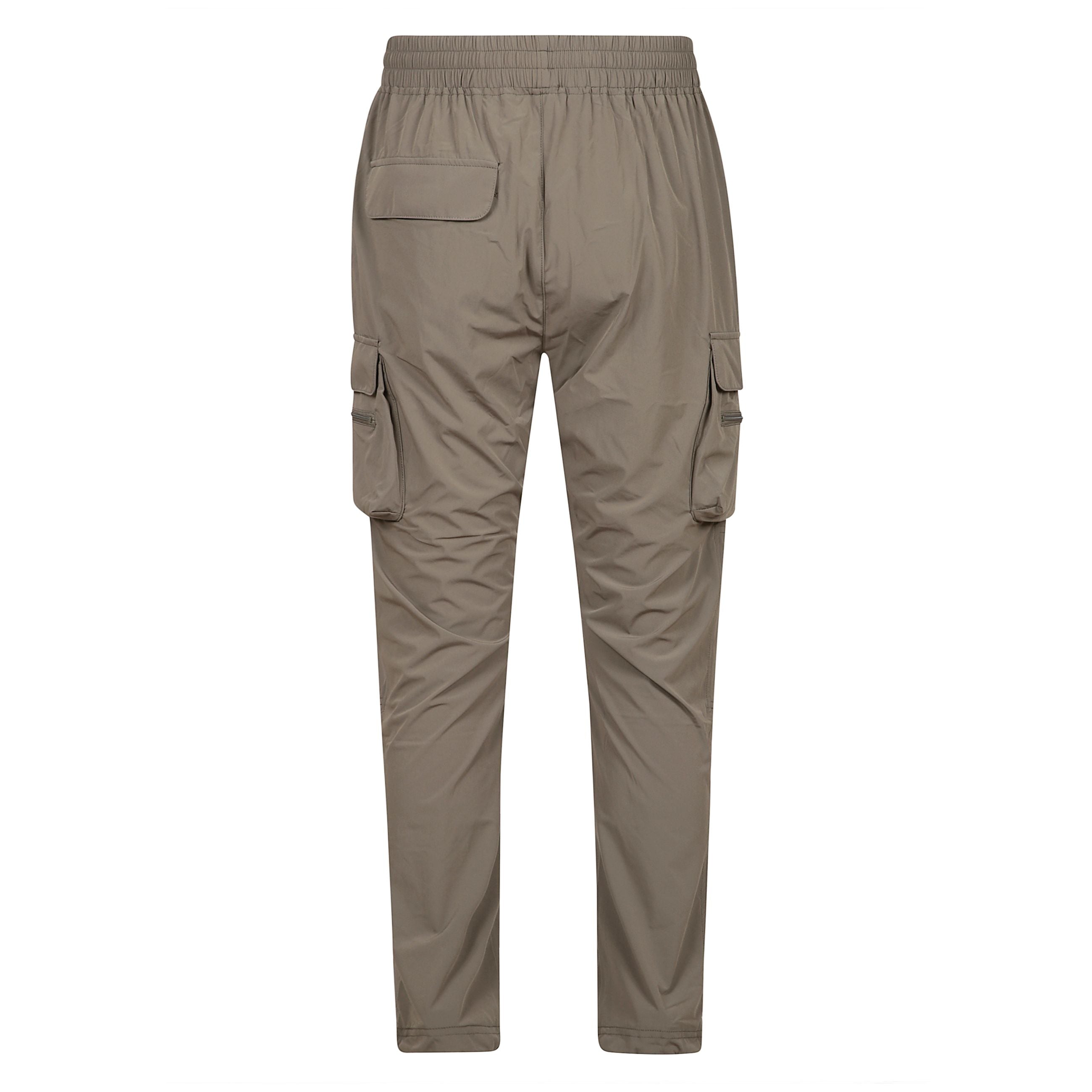 La collezione 247 coniuga l'estetica di represent con la funzionalità per ogni occasione. pantalone cargo in nylon nero opaco con tessuto tecnico elasticizzato a 4 vie. tasche laterali cargo e tasche frontali con zip. vita elastica con coulisse e fondo r